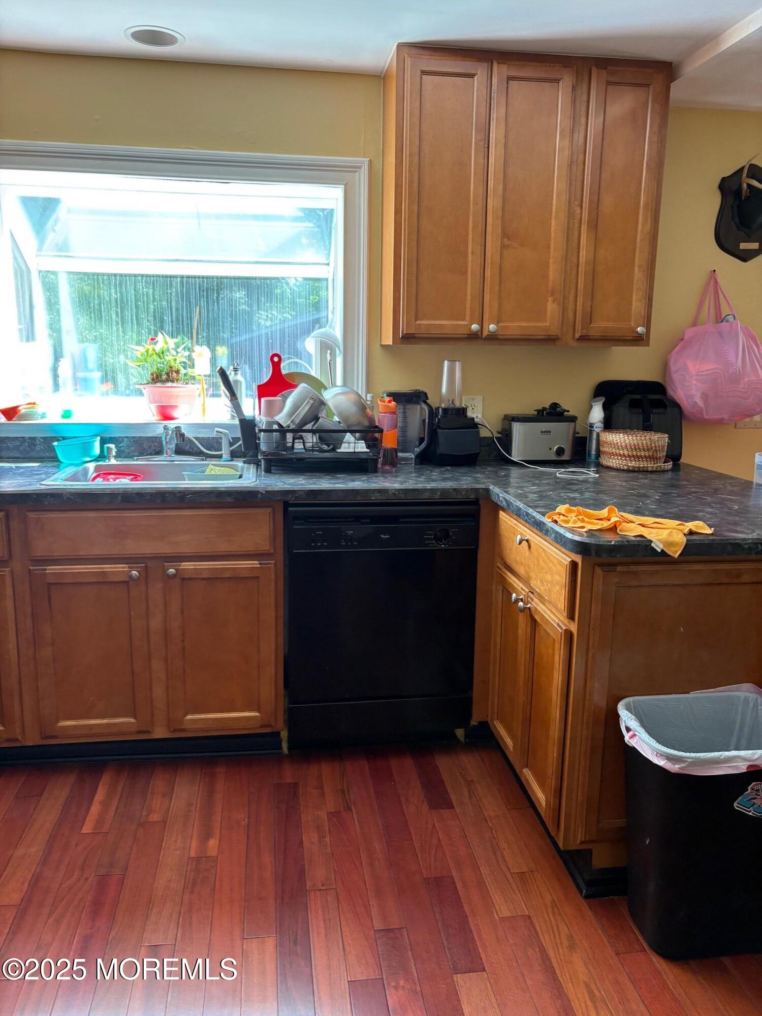 Freehold, NJ, 07728 image 7