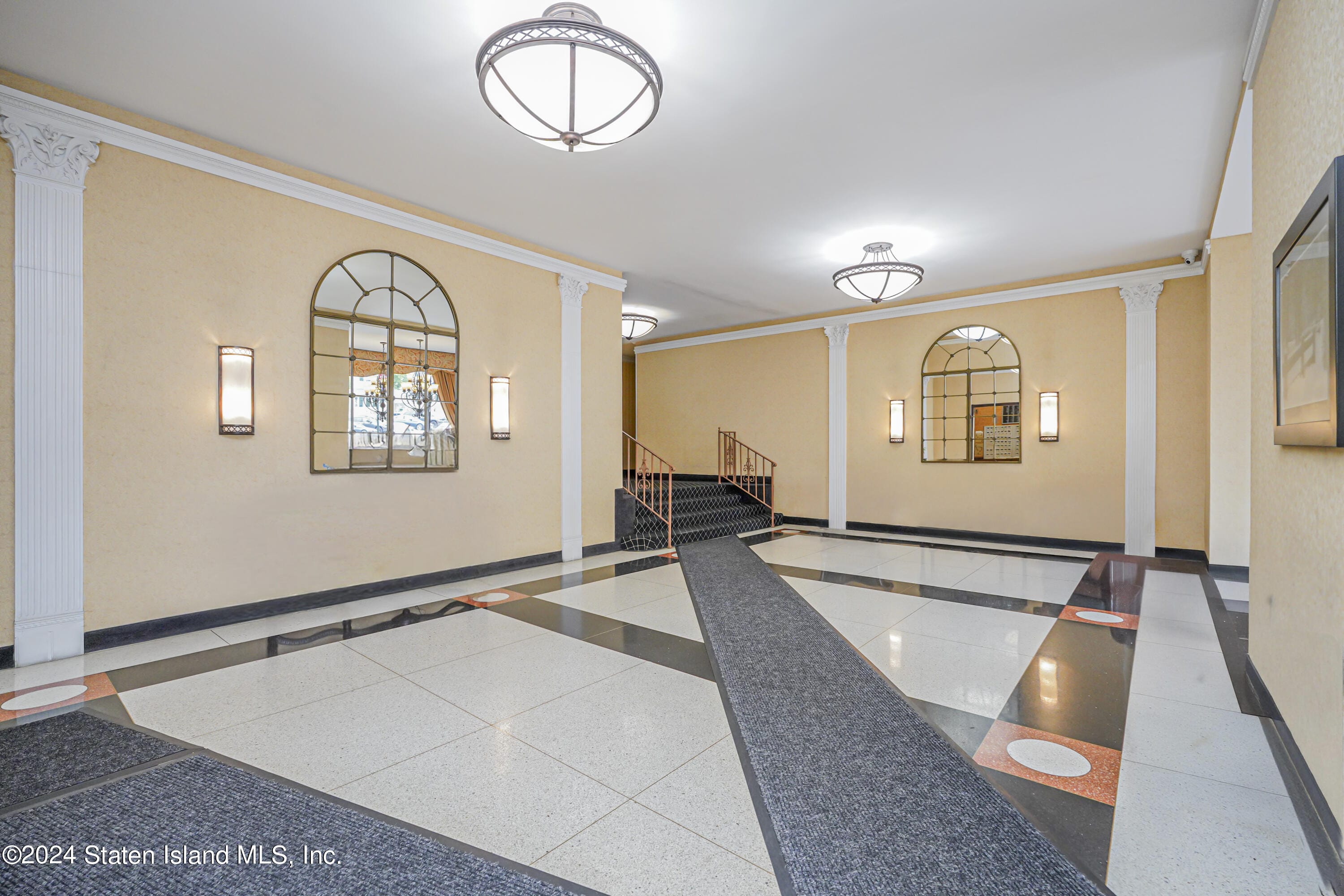 1000 Clove Road #5f Image 2