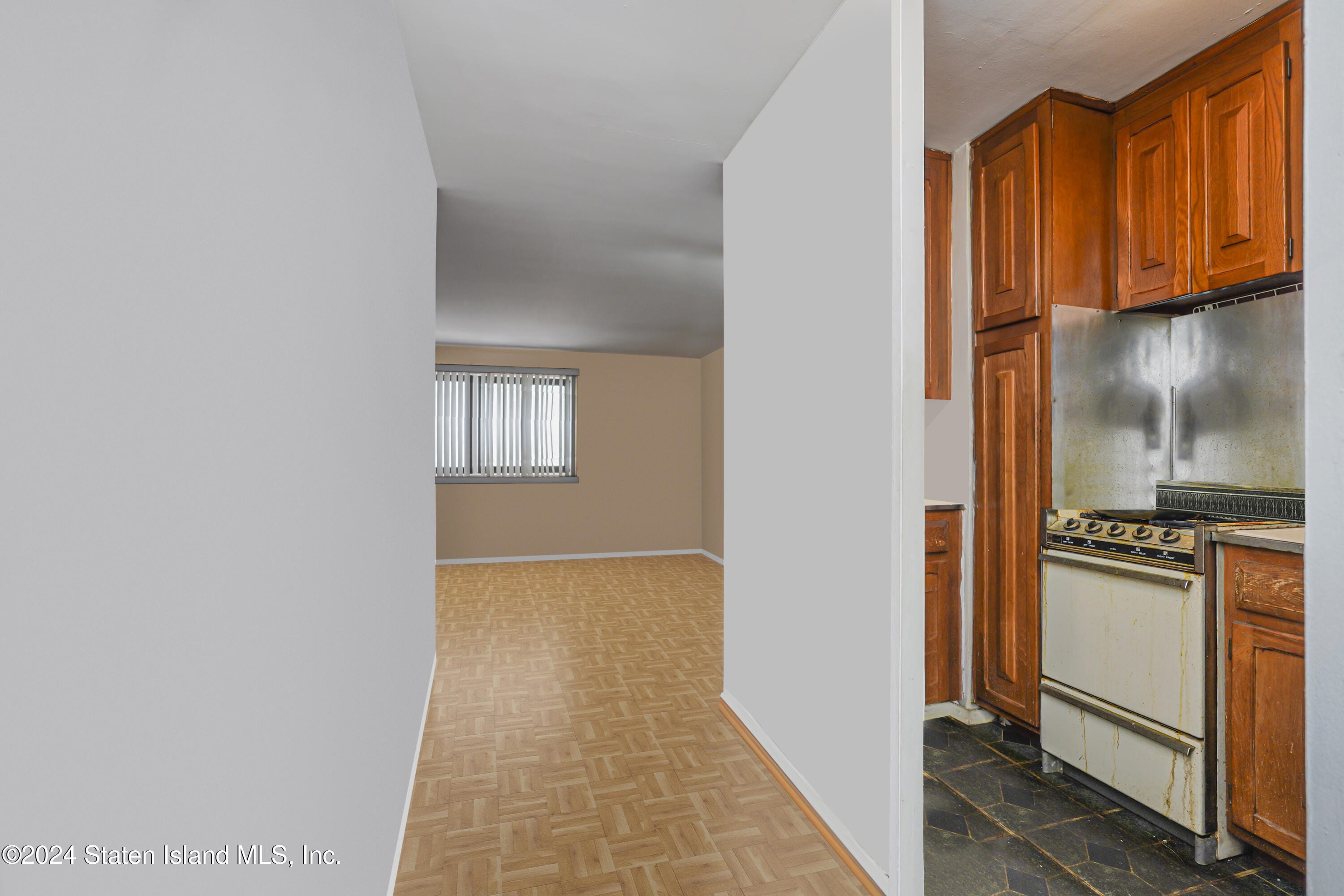 1000 Clove Road #5f Image 3
