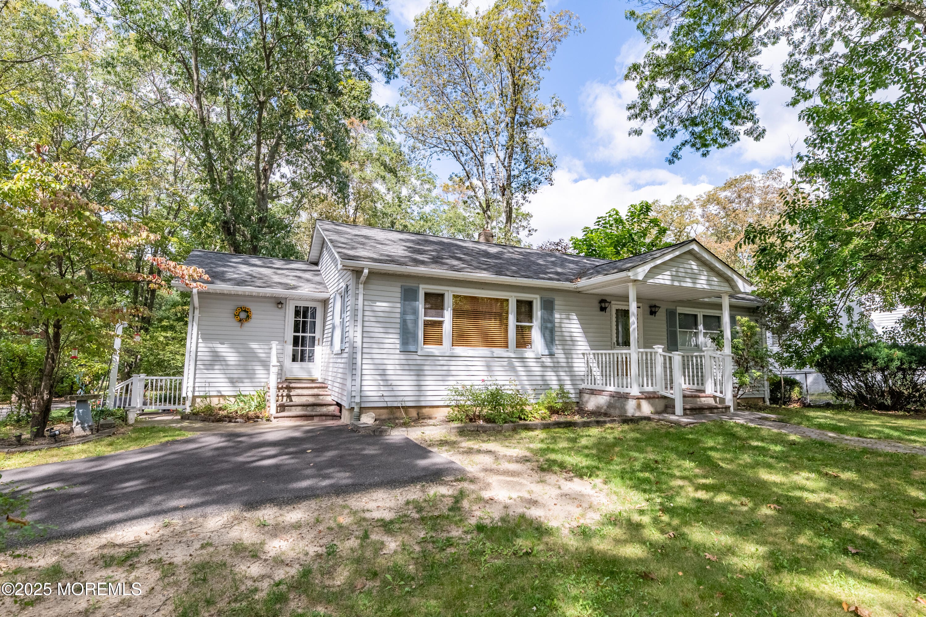 806 W Farms Road, Howell, NJ, 07731