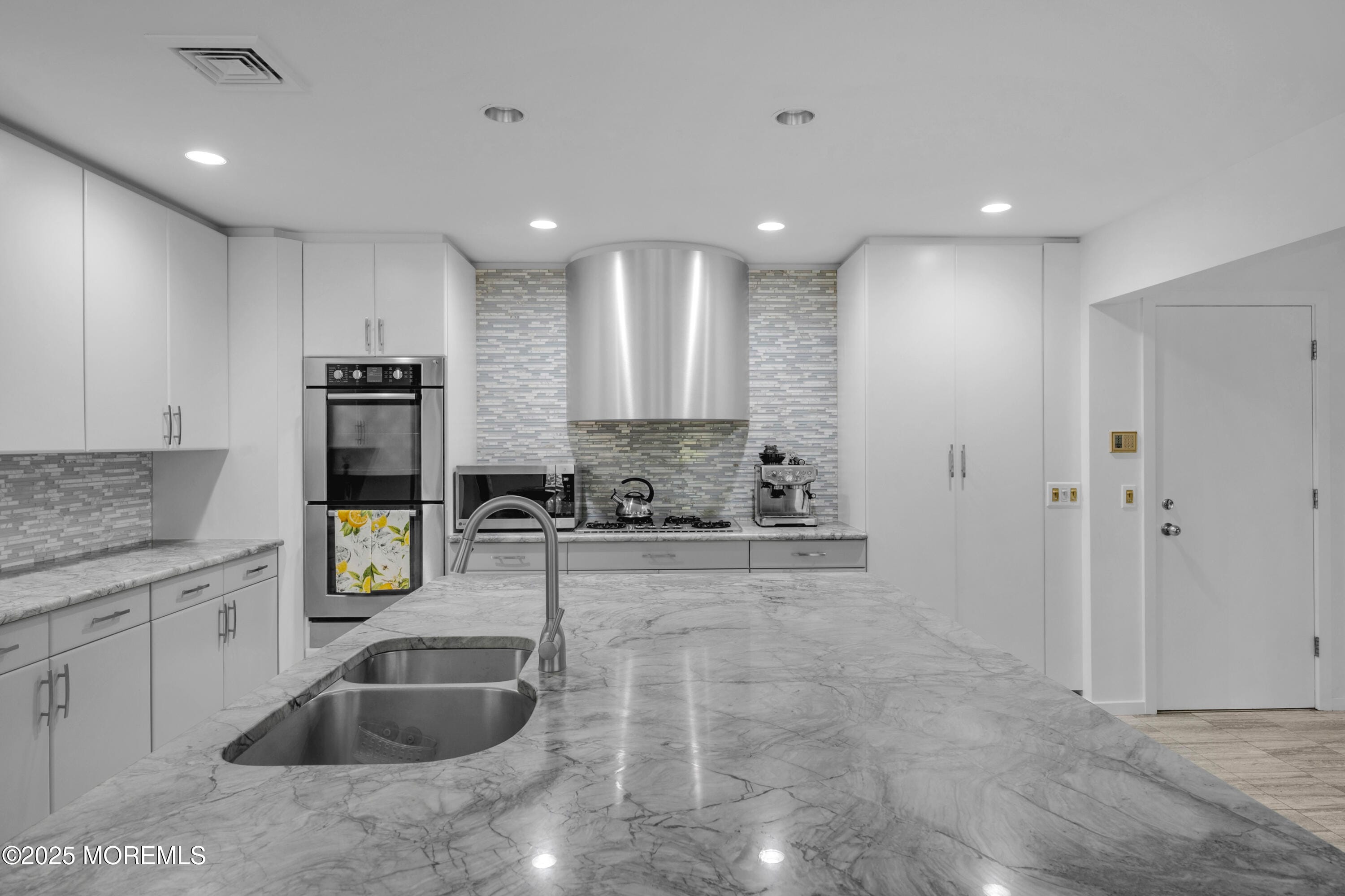 2113 First Avenue, Allenwood, NJ, 08720 image 25