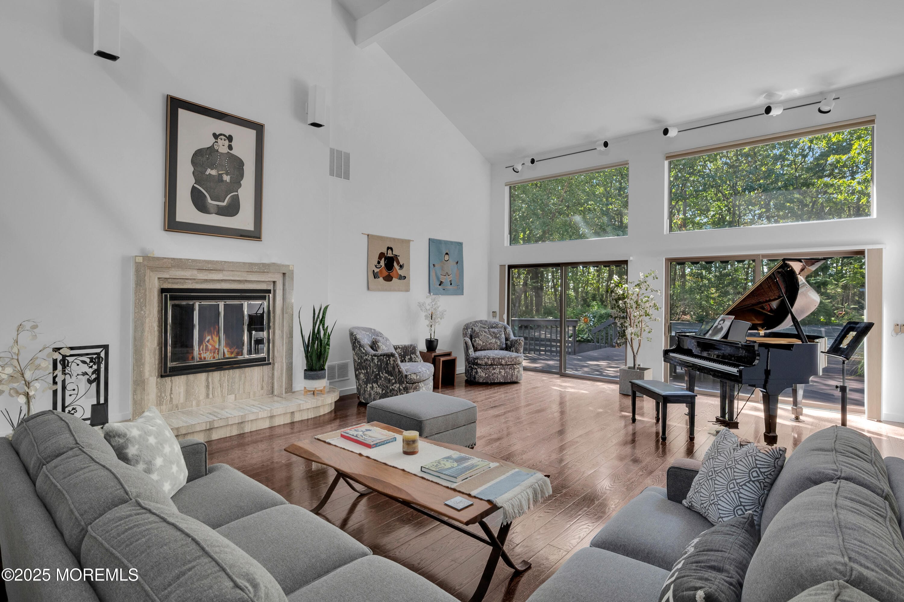 2113 First Avenue Image 5