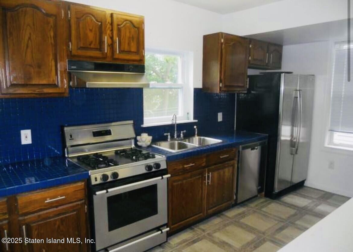 27 Eadie Place Image 4