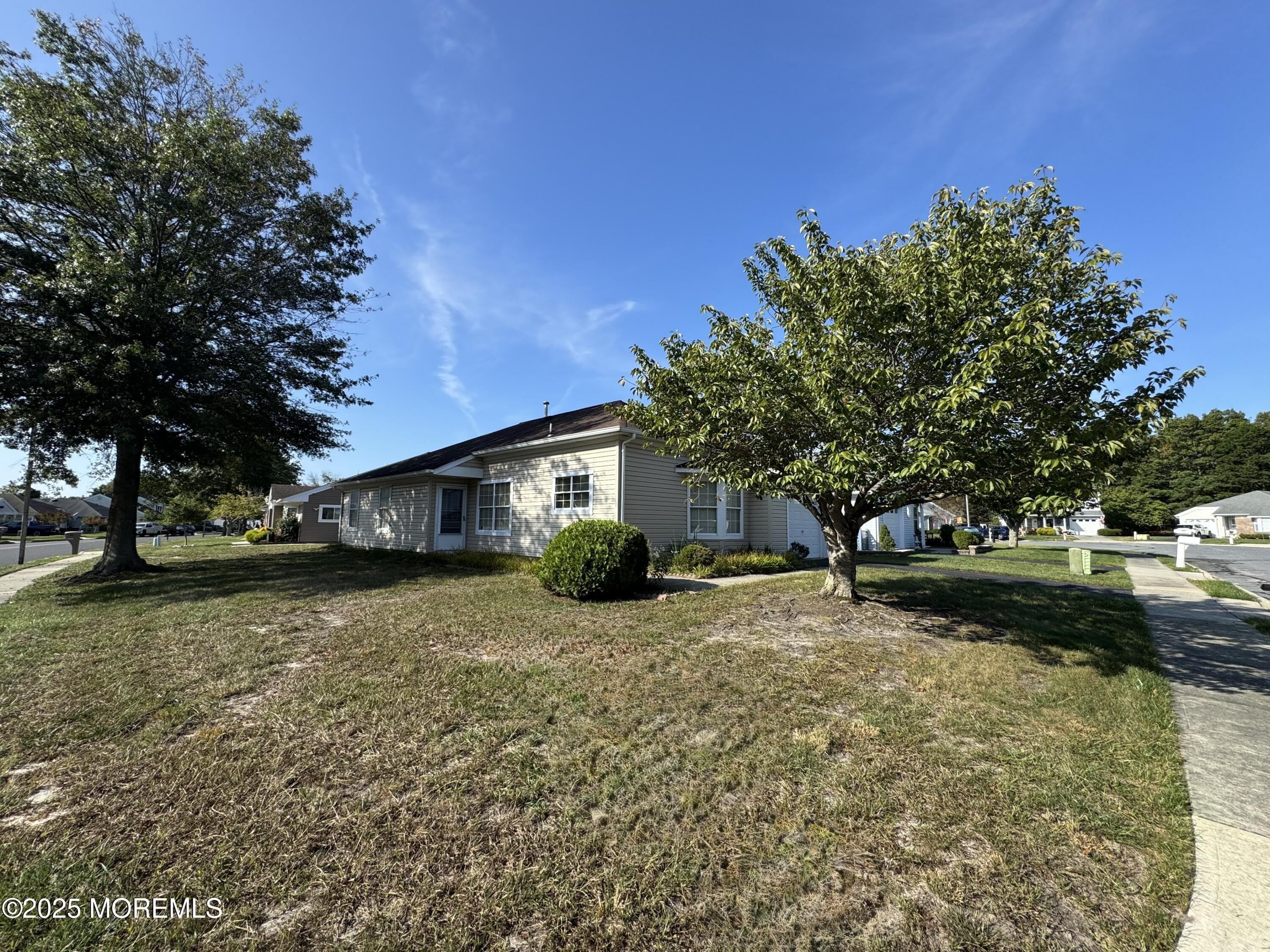 1 Poplar Court Image 2