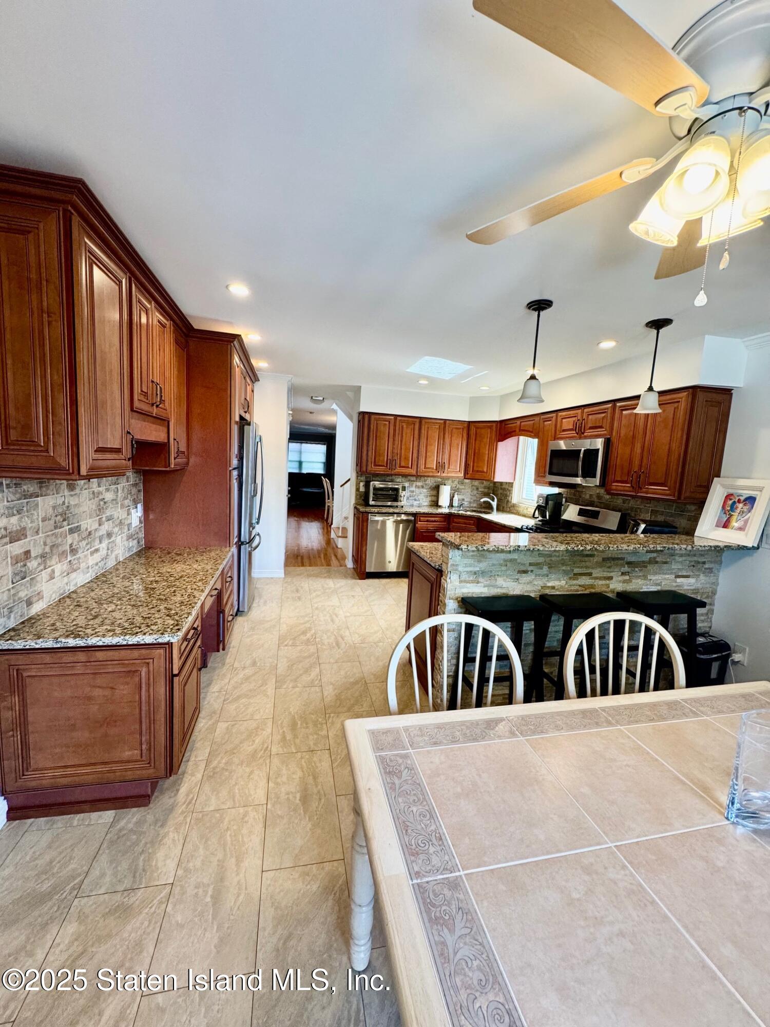 200 Llewellyn Place, Staten Island, NY, 10310 image 8