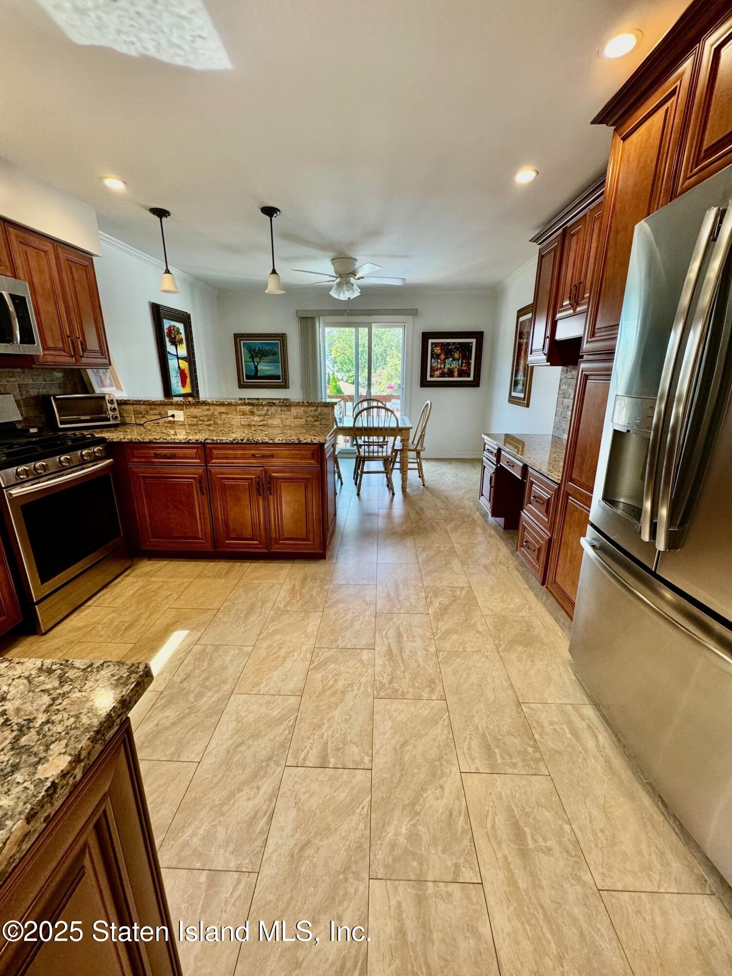 200 Llewellyn Place, Staten Island, NY, 10310 image 7