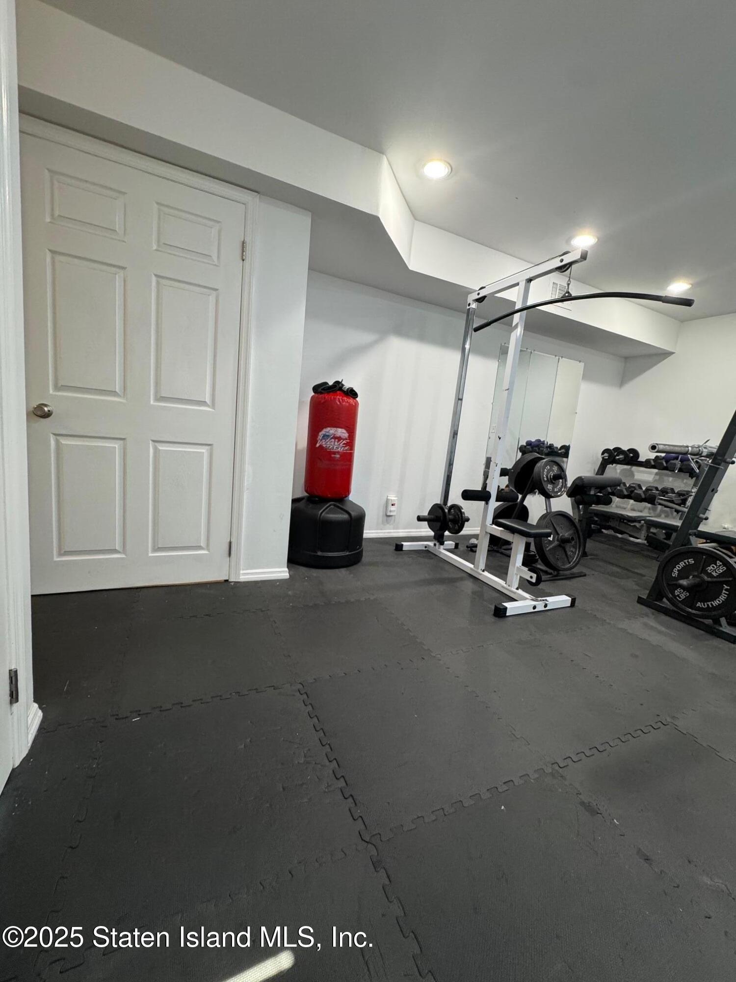 200 Llewellyn Place, Staten Island, NY, 10310 image 30