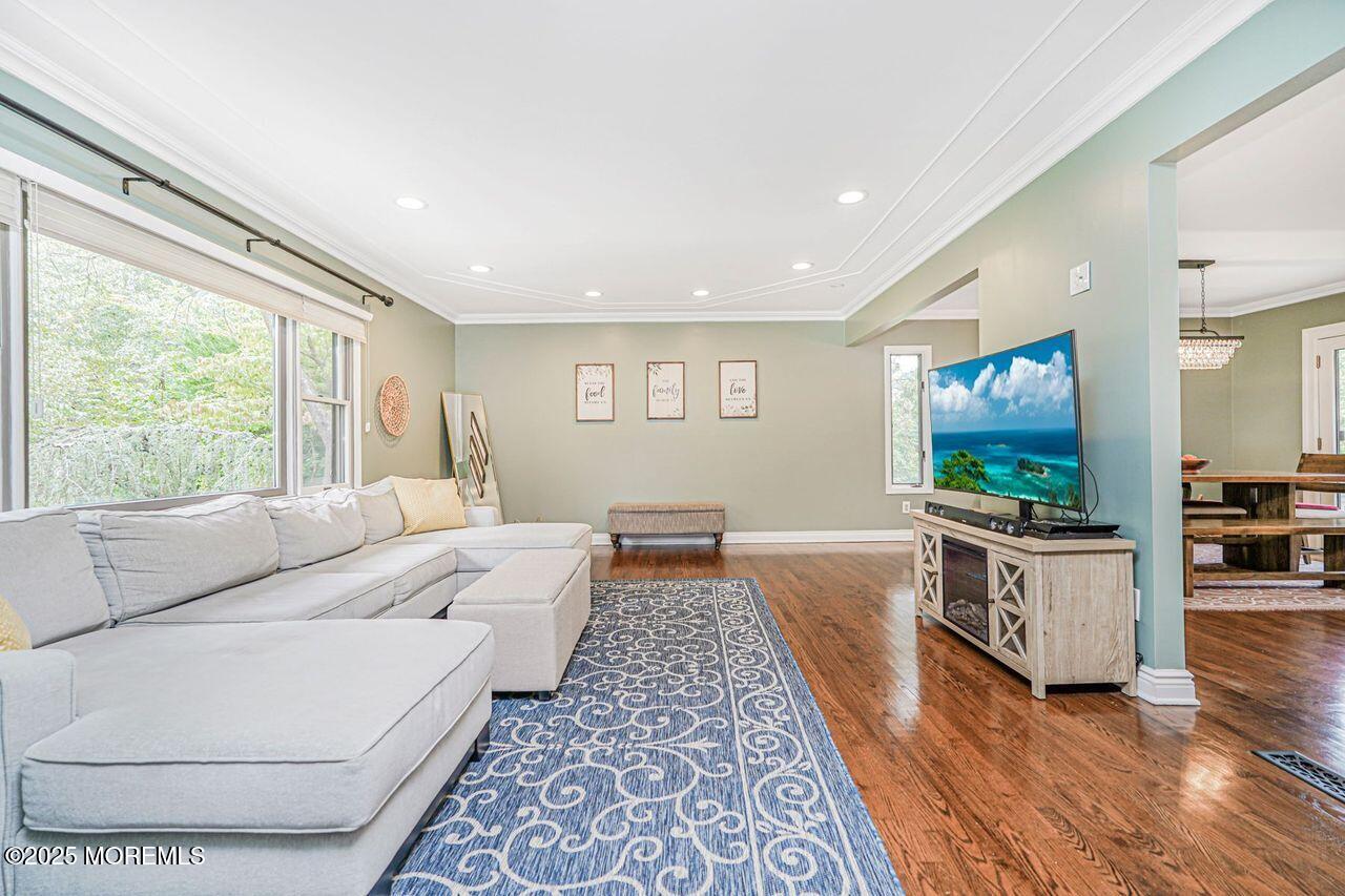 4 Spruce Way Image 5