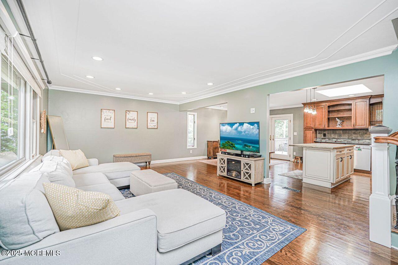 4 Spruce Way Image 4