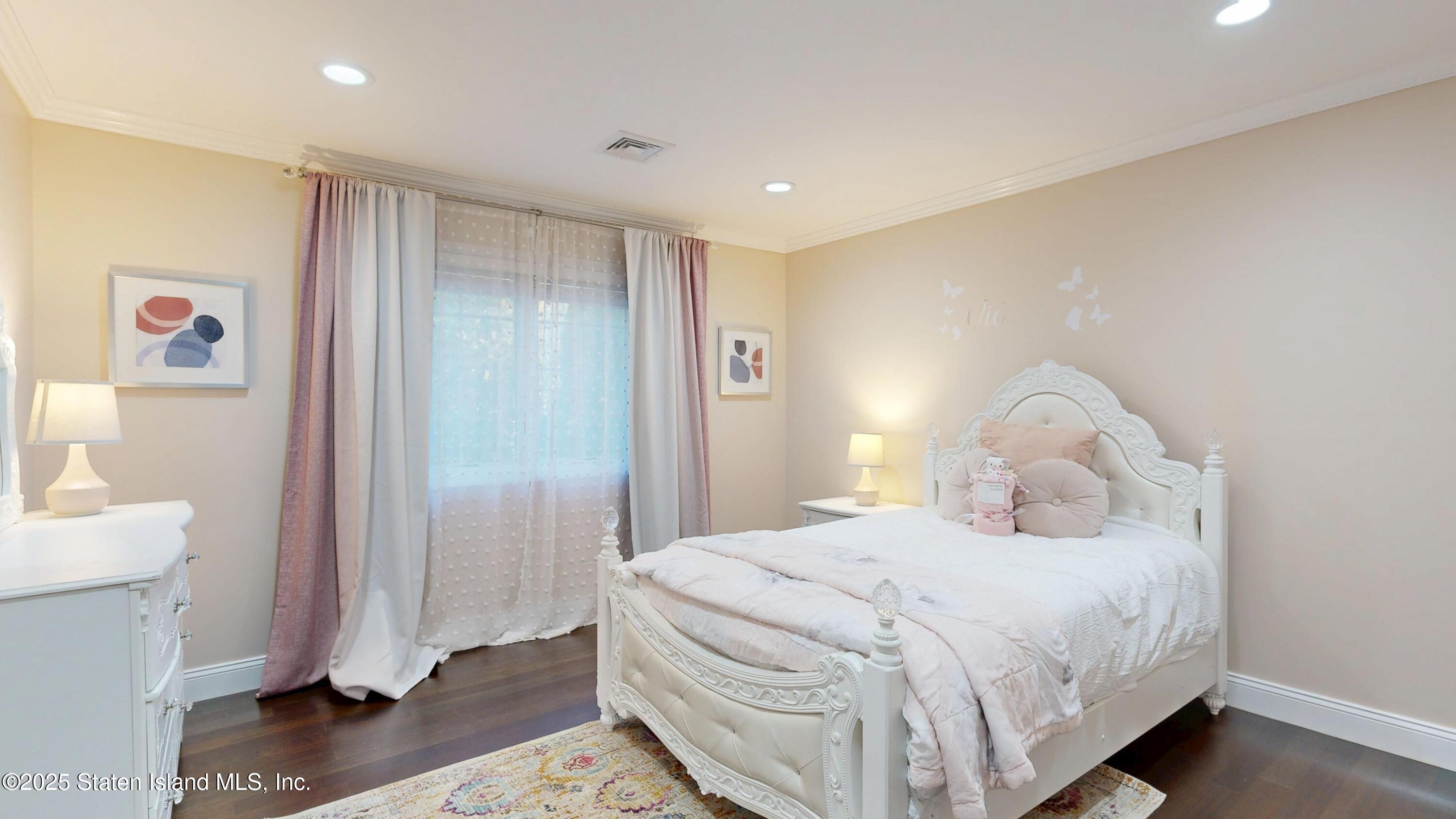 55 Nicole Loop, Staten Island, NY, 10301 image 16