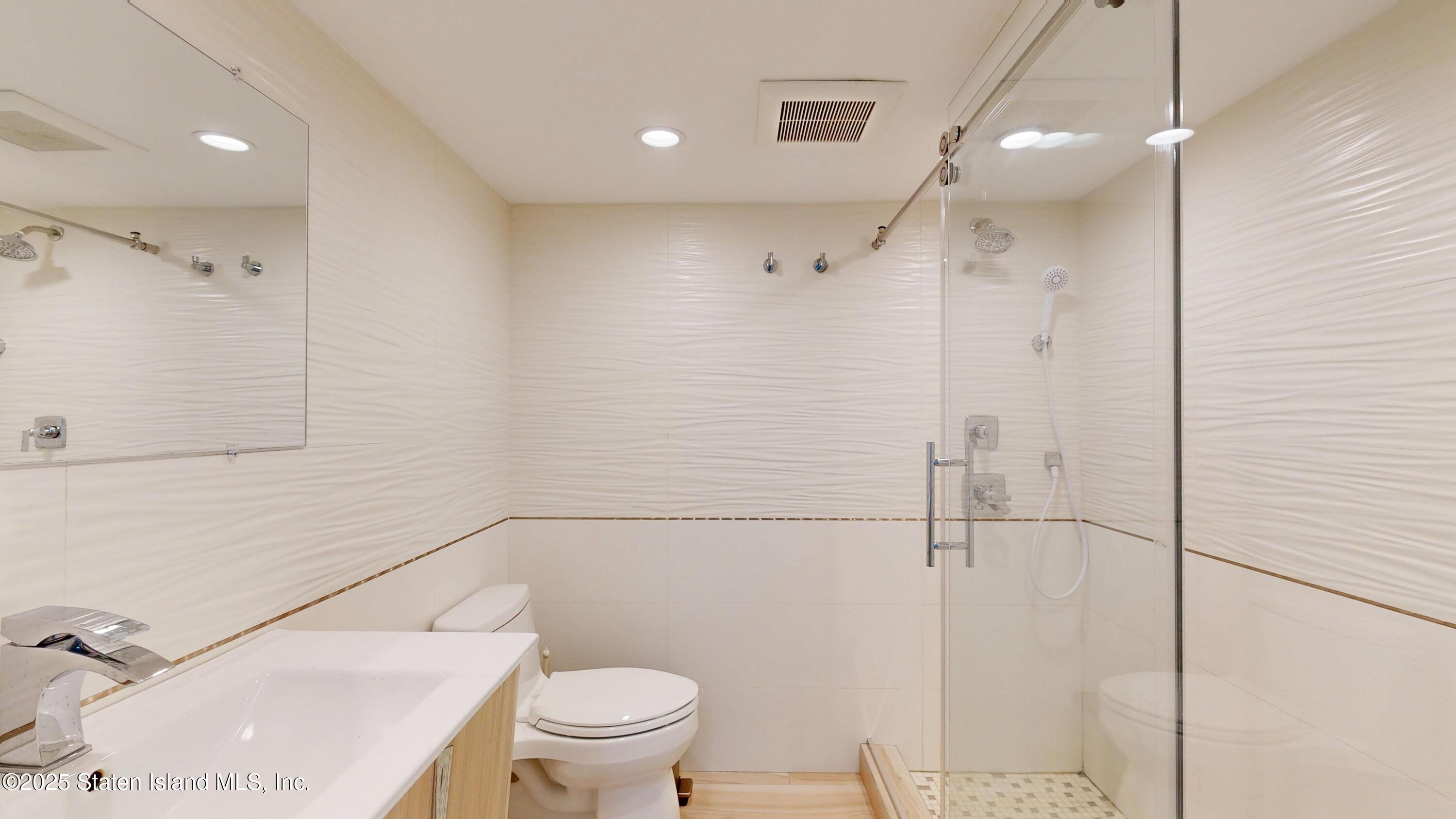 55 Nicole Loop, Staten Island, NY, 10301 image 21