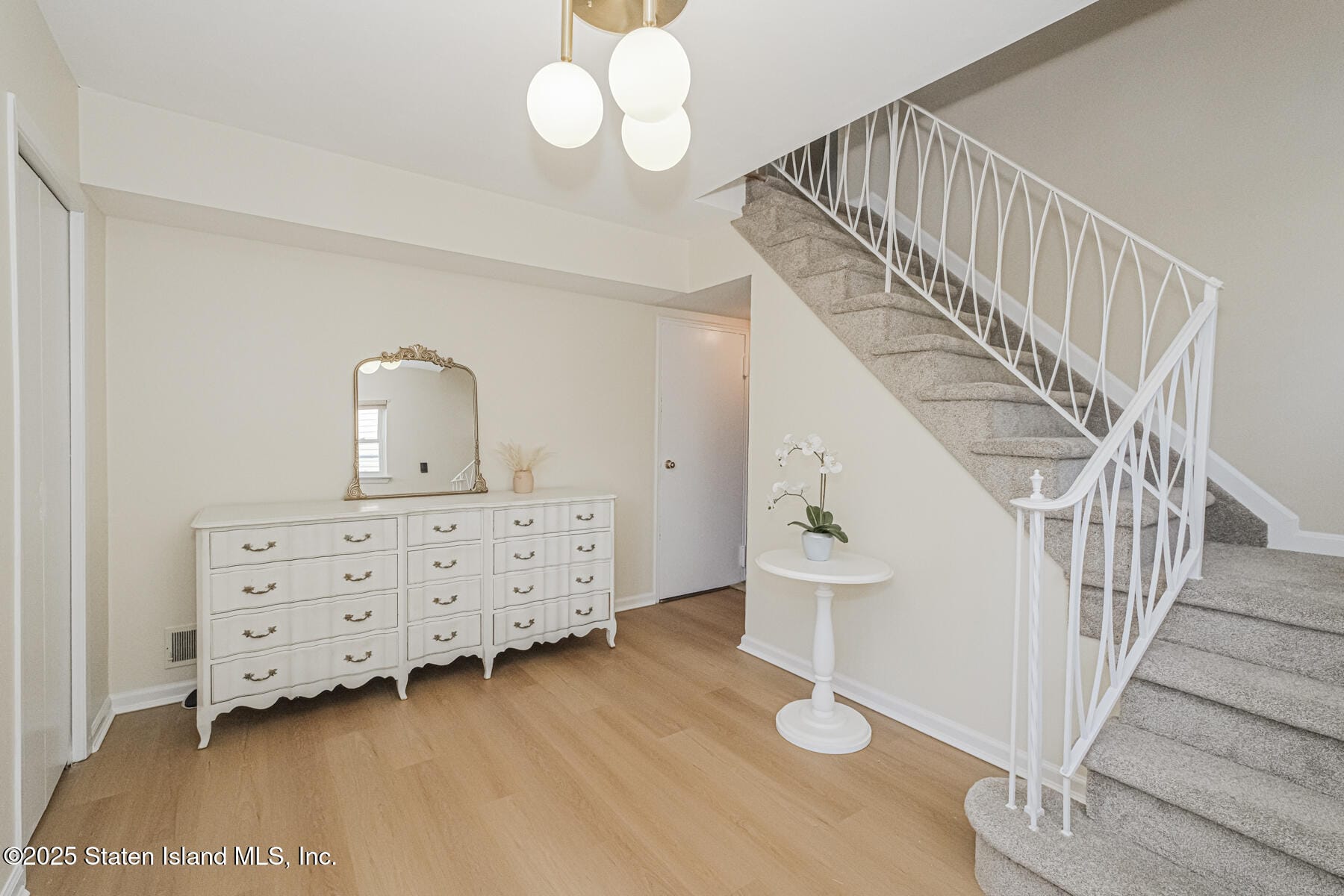 63 Genesee Avenue Image 5