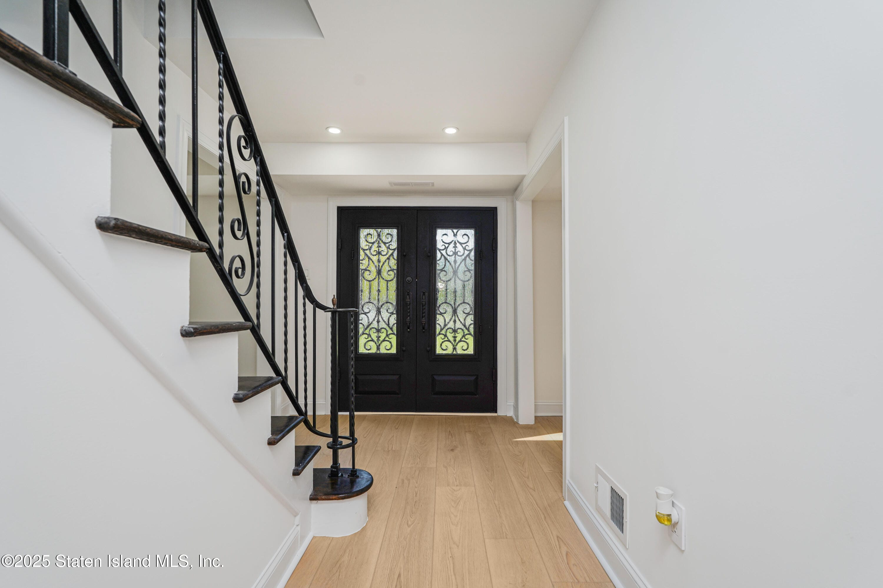 28 Whittier Drive, Manalapan, NJ, 07726 image 9