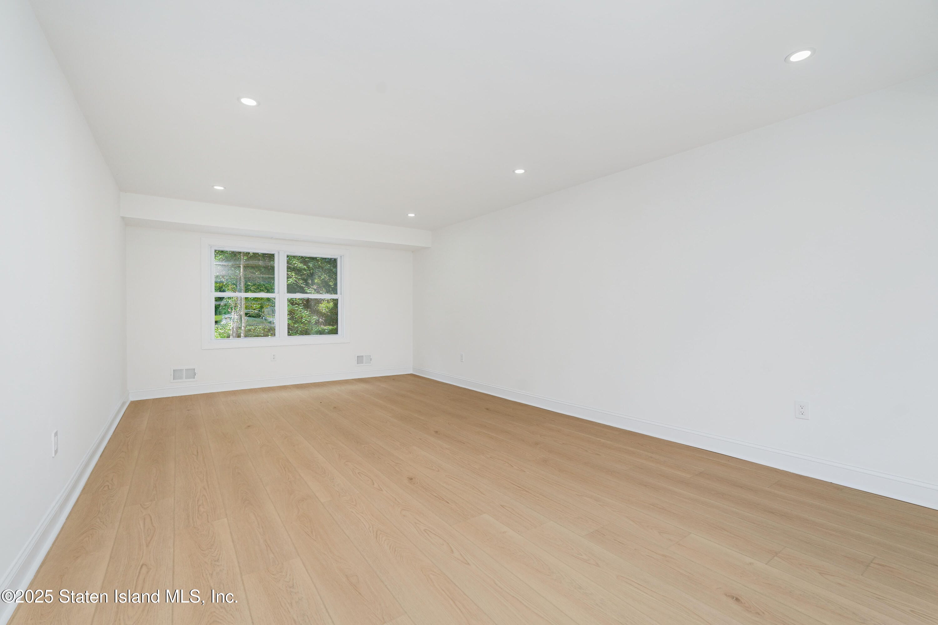 28 Whittier Drive, Manalapan, NJ, 07726 image 14