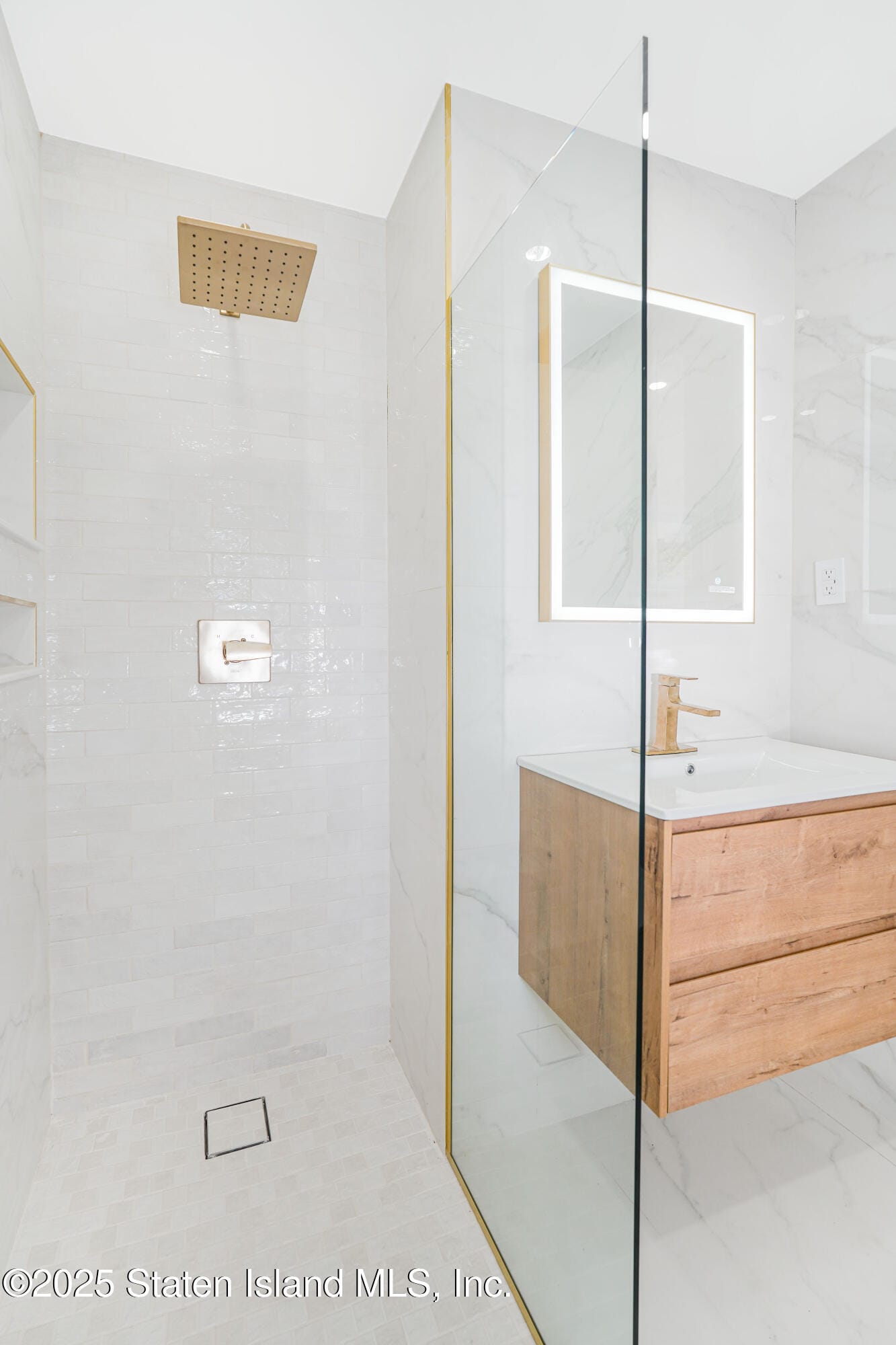 28 Whittier Drive, Manalapan, NJ, 07726 image 37