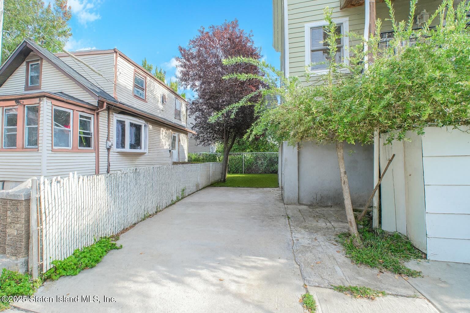 47 Center Place Image 3