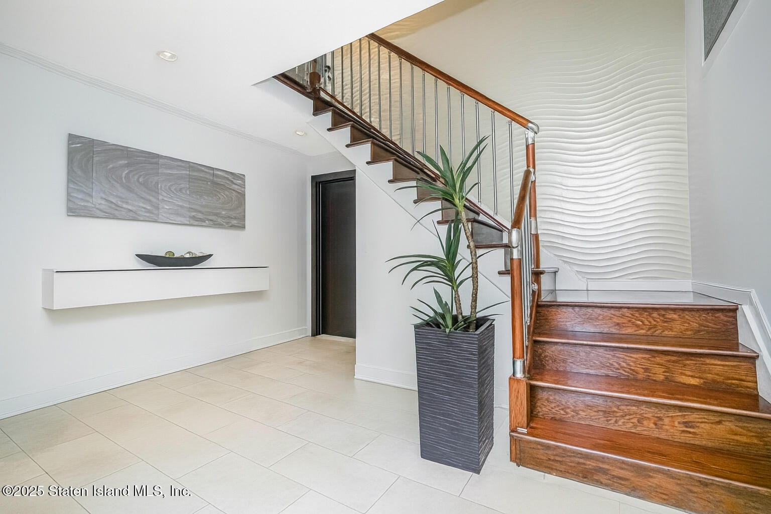 4 Gary Place Image 3