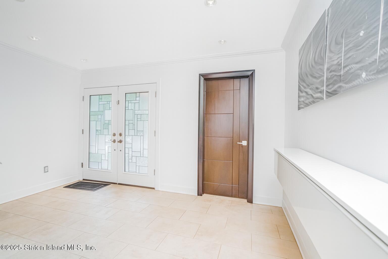 4 Gary Place Image 4