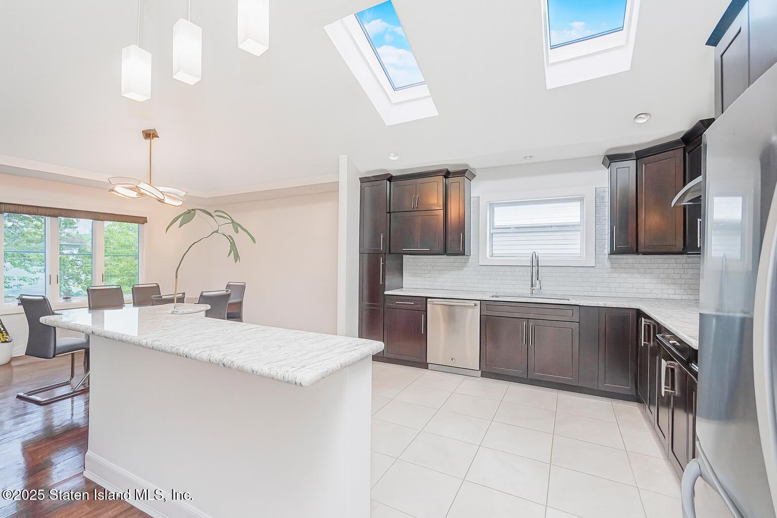 4 Gary Place, Staten Island, NY, 10314 image 11