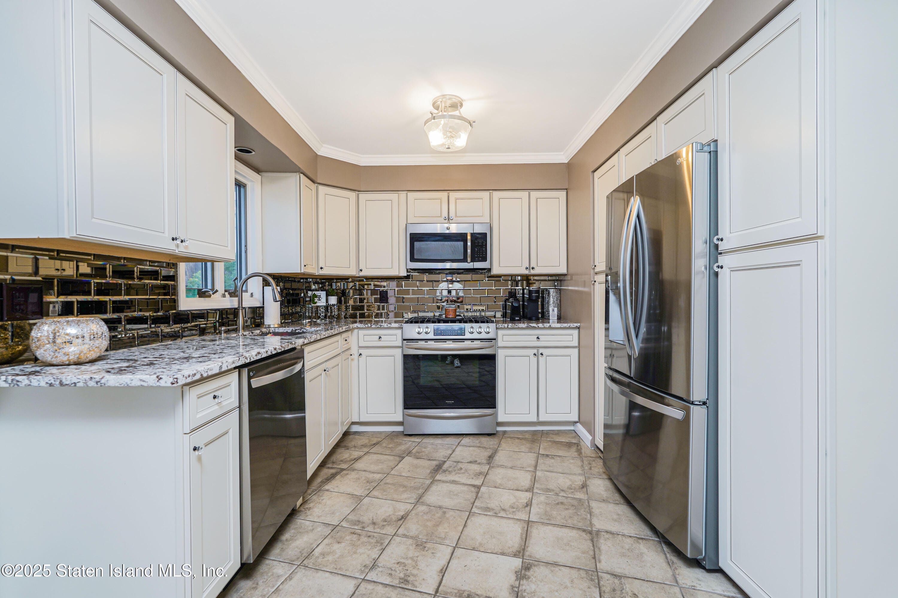 816 Sinclair Avenue, Staten Island, NY, 10309 image 9