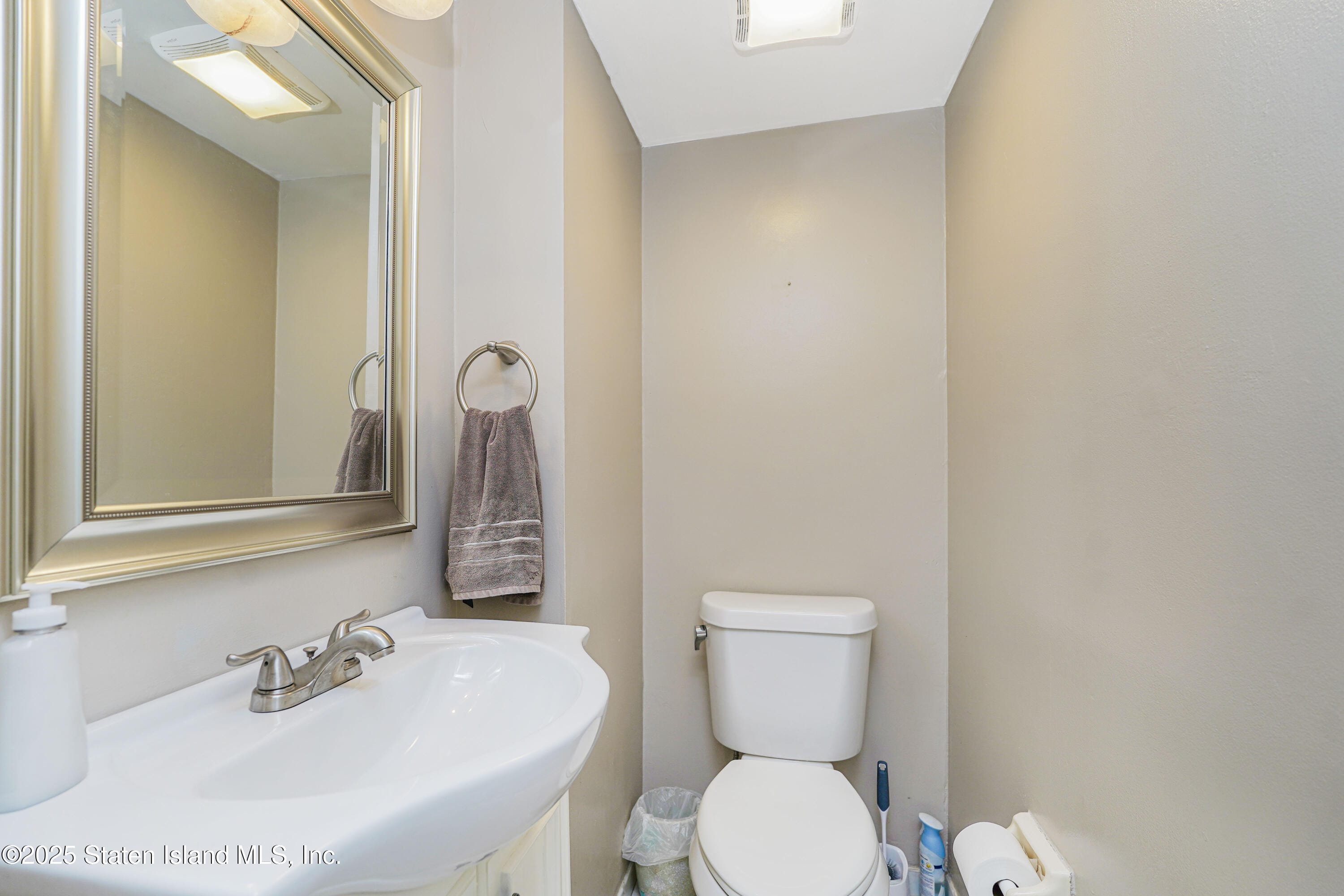 816 Sinclair Avenue, Staten Island, NY, 10309 image 13