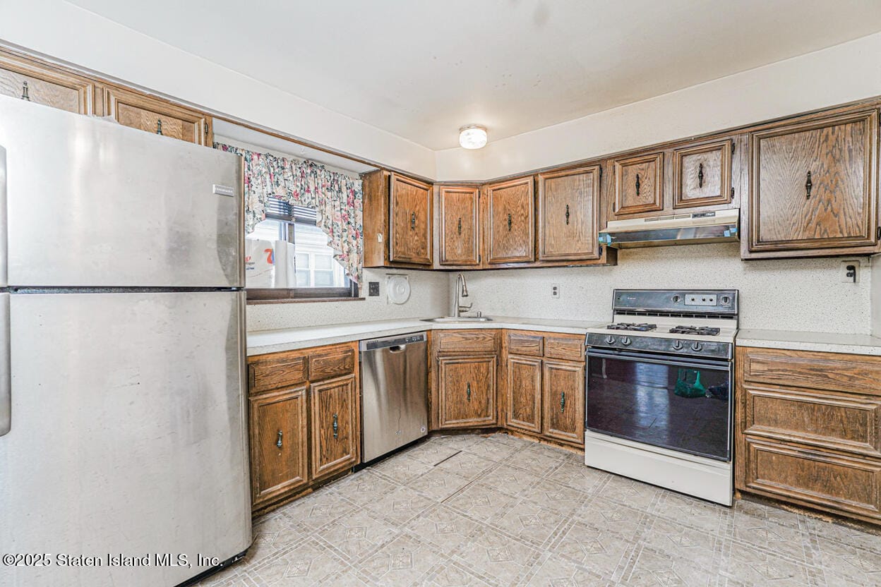 98 Logan Avenue, Staten Island, NY, 10301 image 17