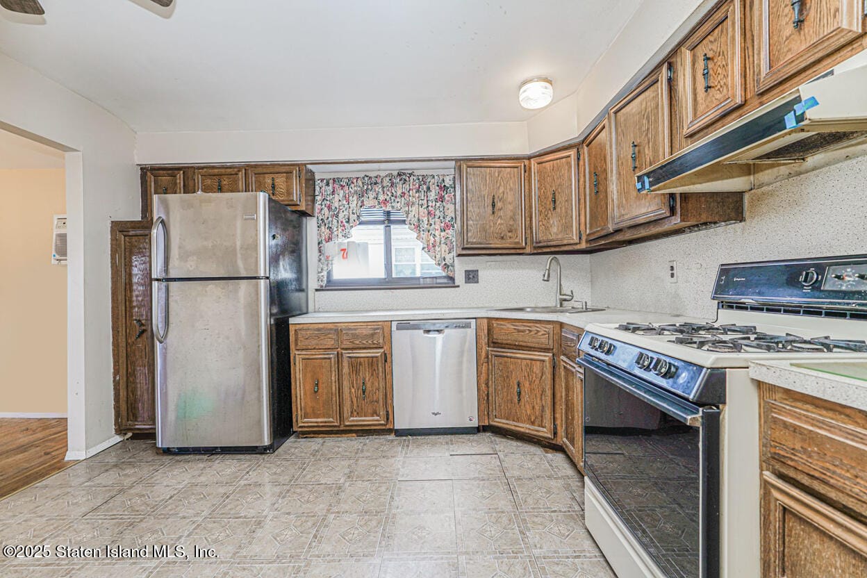 98 Logan Avenue, Staten Island, NY, 10301 image 18