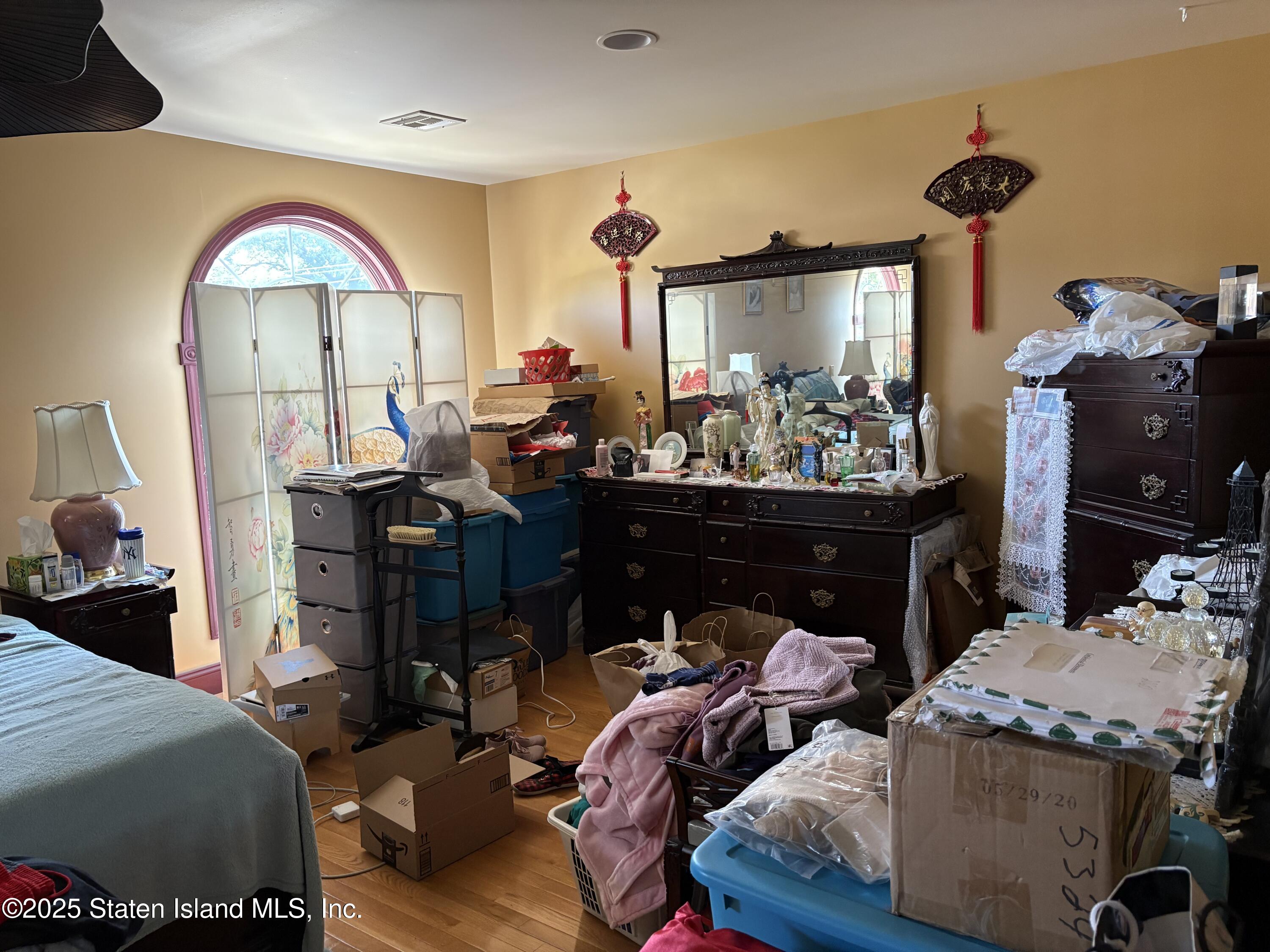 170 Mann Avenue Image 4