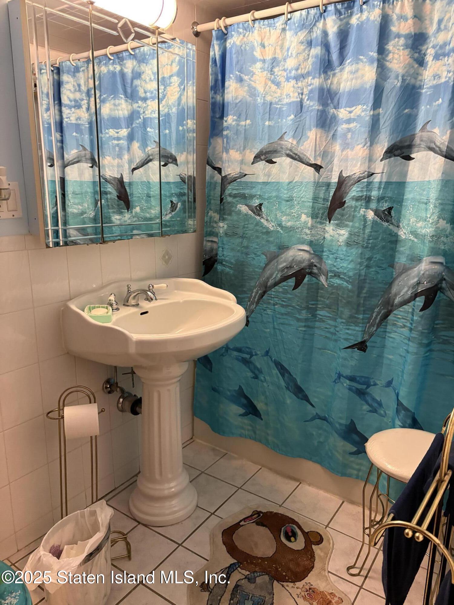 170 Mann Avenue Image 5