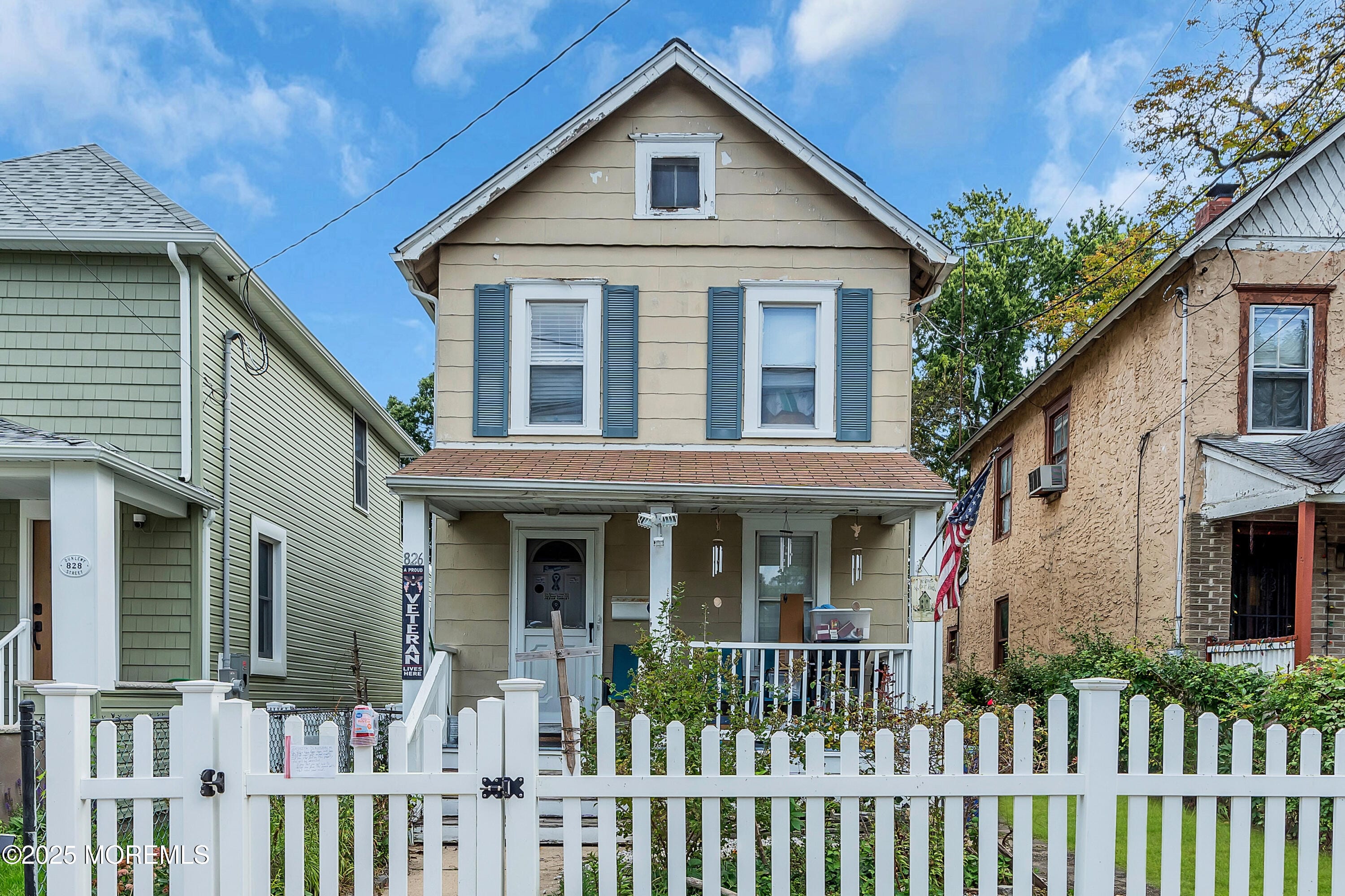 826 Dunlewy Street Image 1