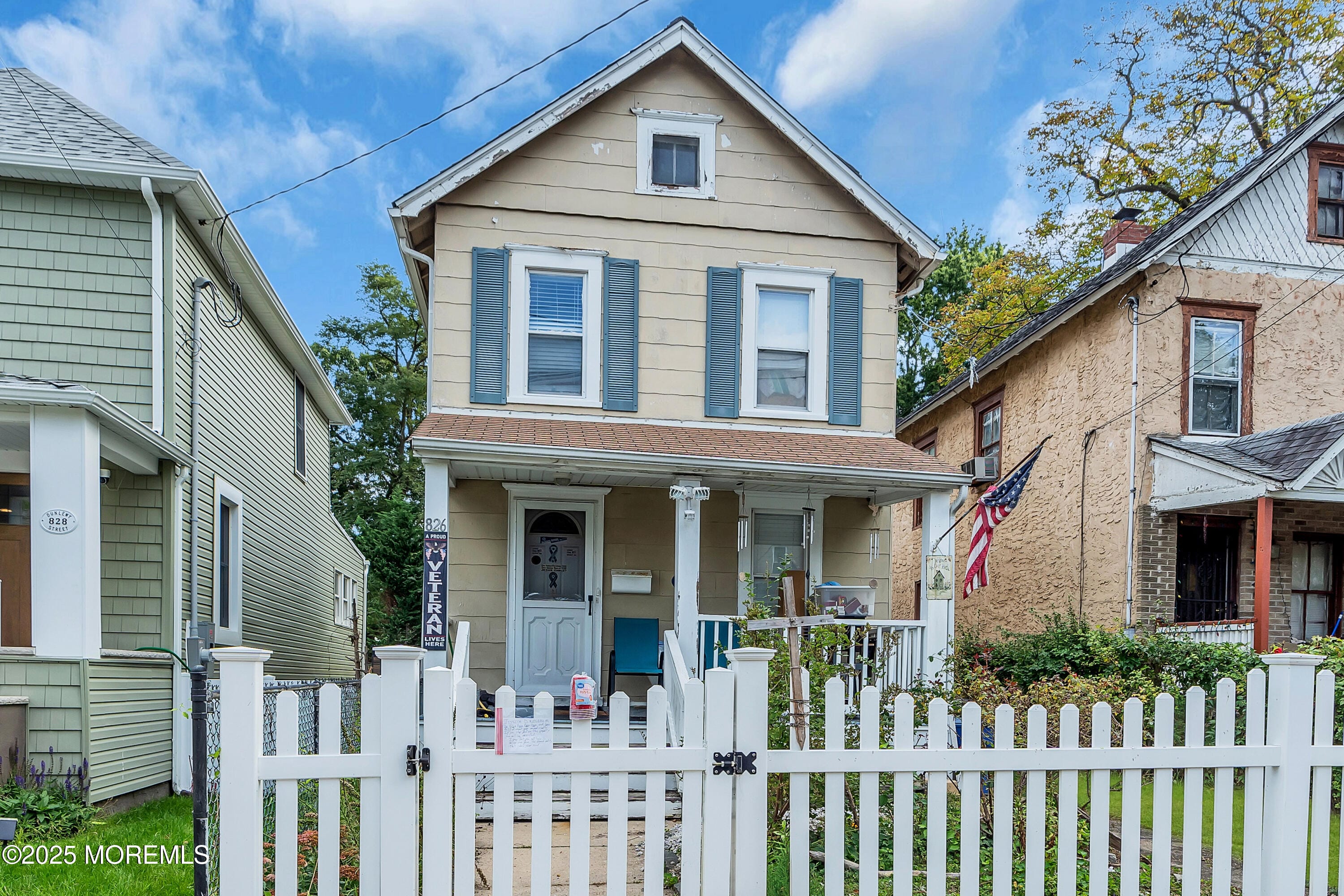 826 Dunlewy Street Image 2