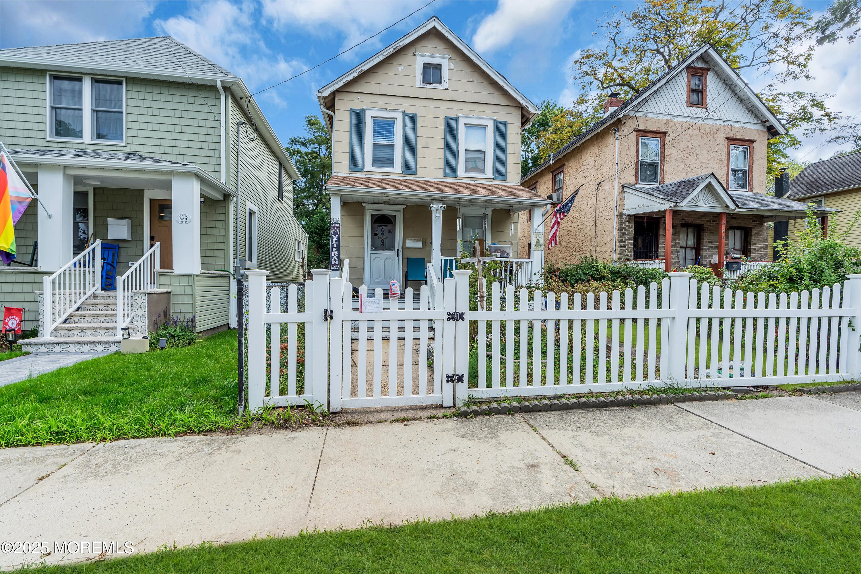 826 Dunlewy Street Image 3