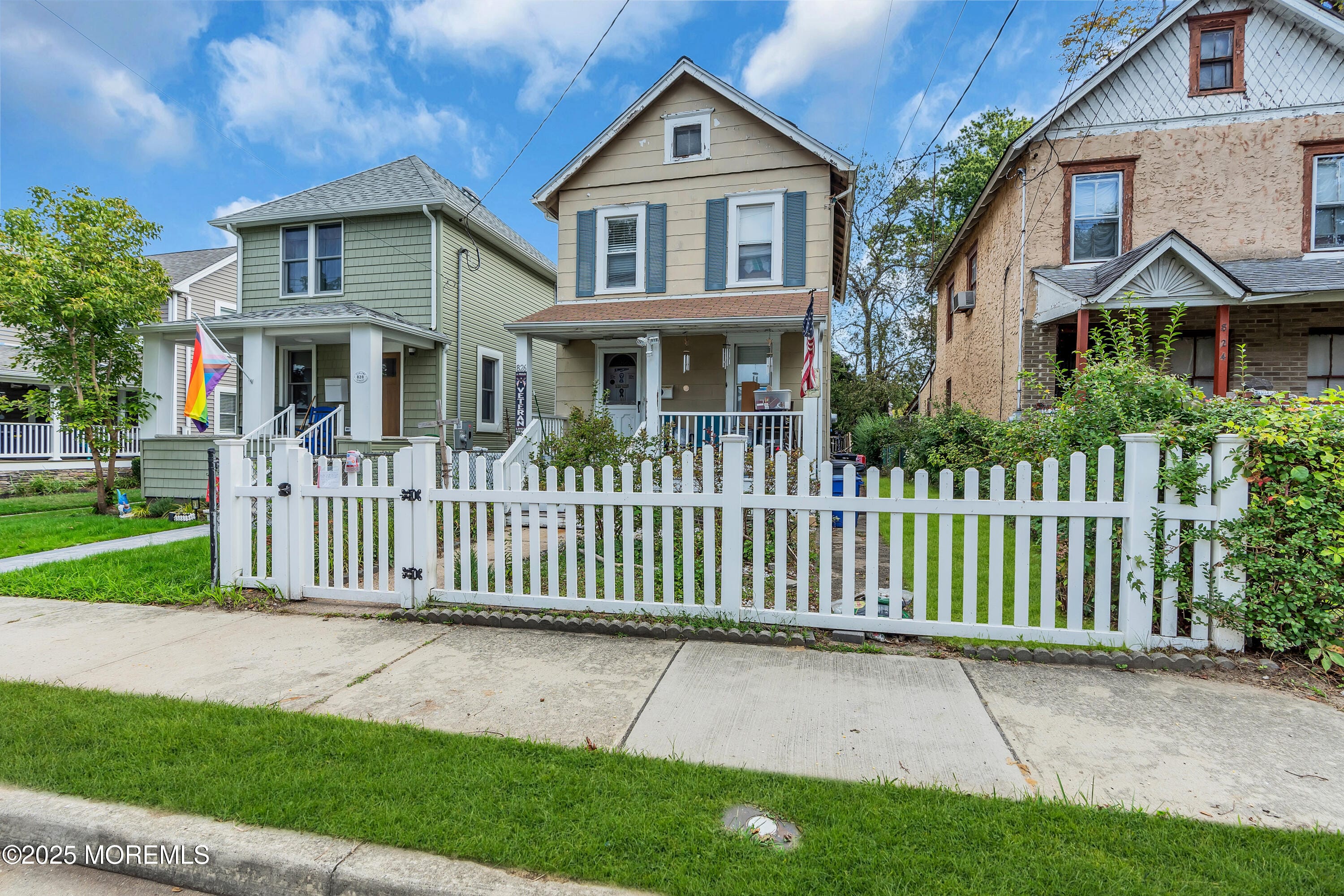 826 Dunlewy Street Image 5
