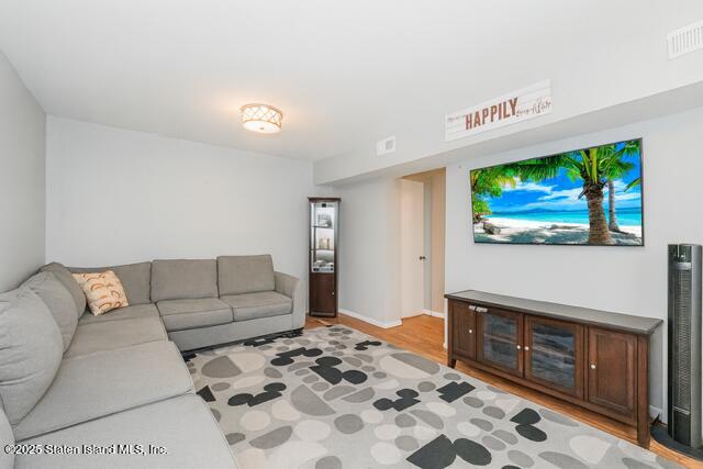 31 Franklin Lane B Image 3