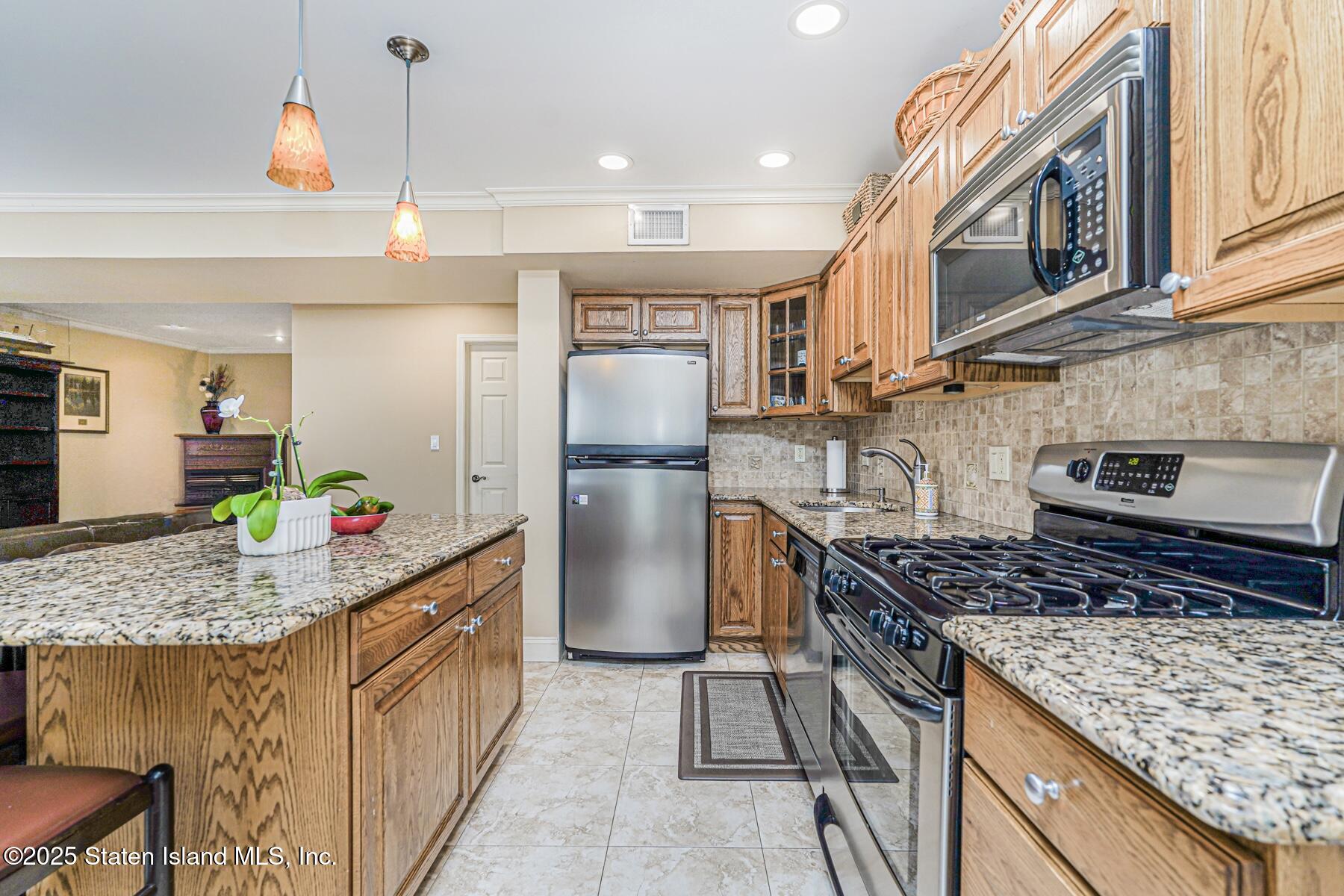 260 Thomas Street, Staten Island, NY, 10306 image 6