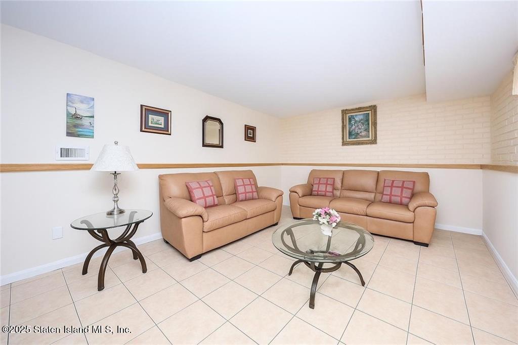 22 Hewitt Avenue, Staten Island, NY, 10301 image 19