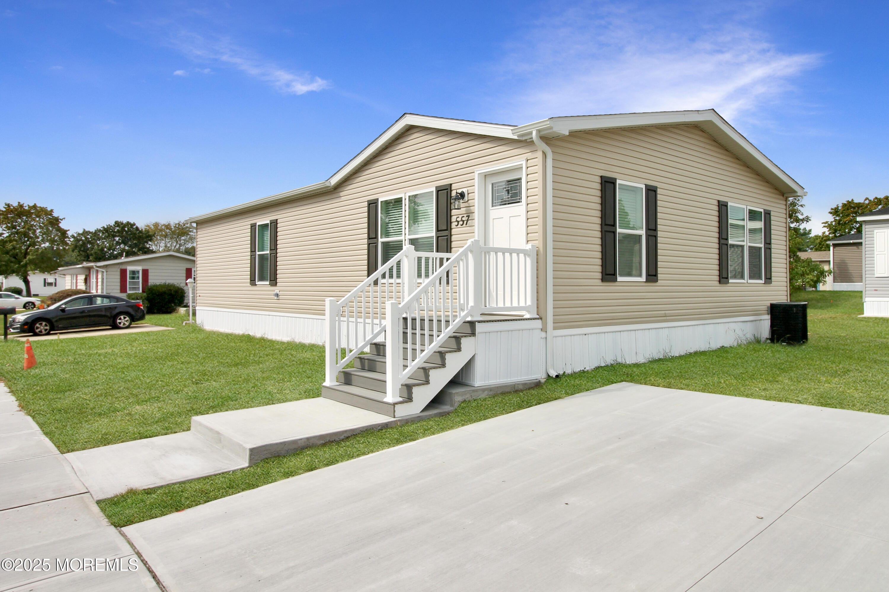 557 Sara Drive Image 2