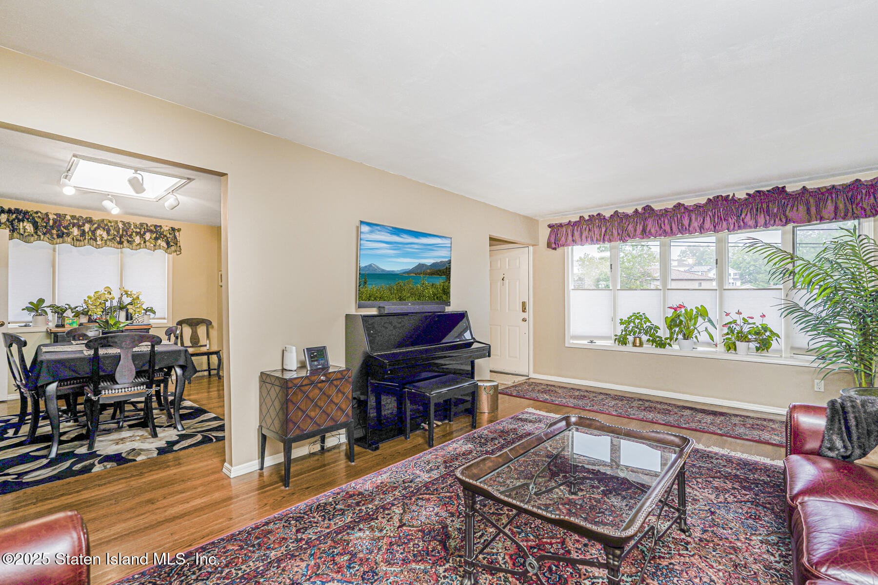 35 Greenport Street Image 5