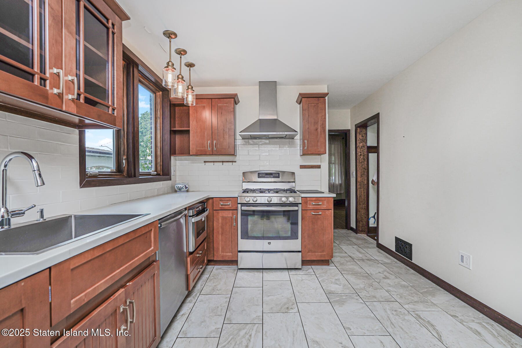 115 Oxford Place, Staten Island, NY, 10301 image 16