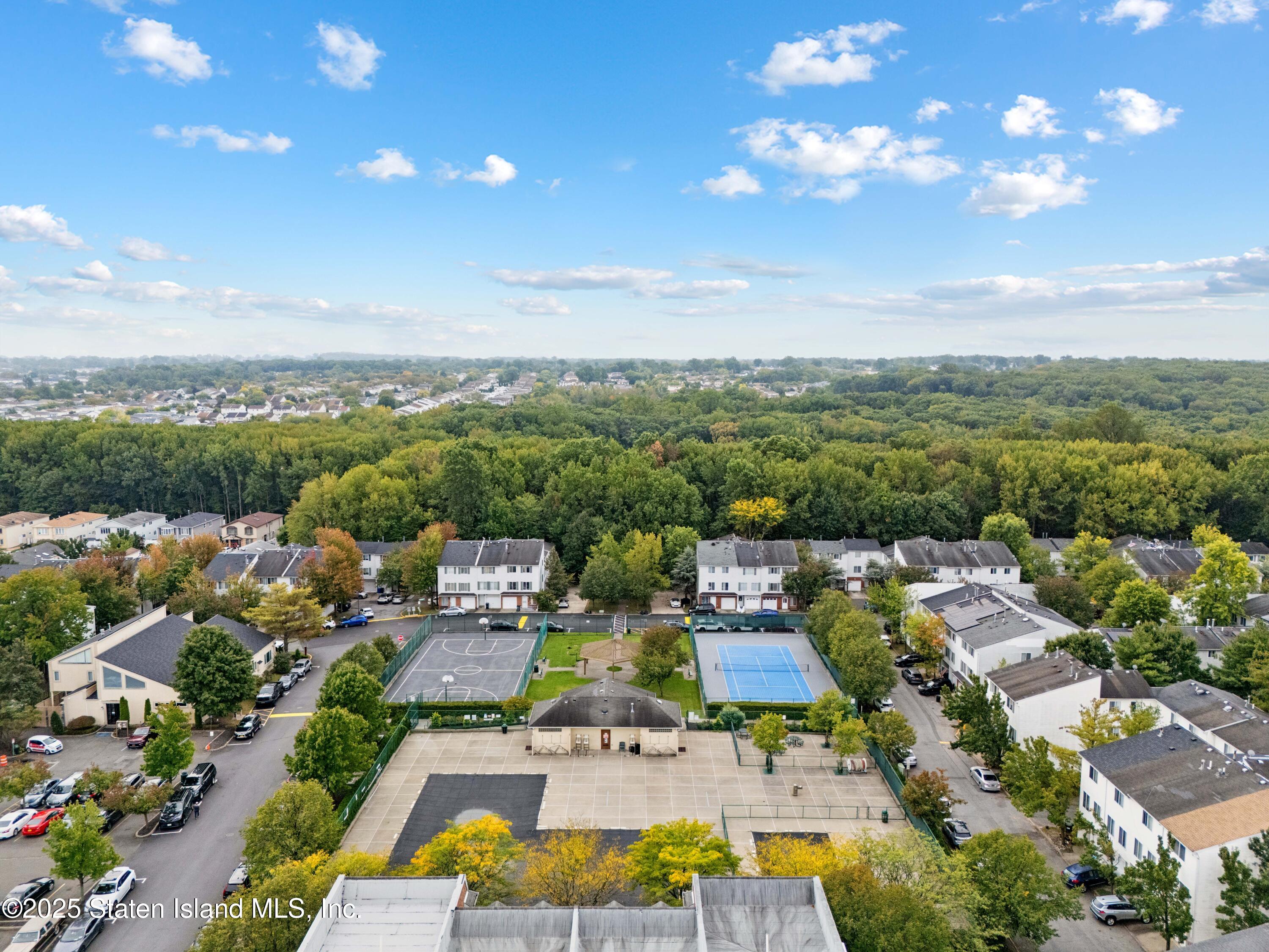 192 Ilyssa Way, Staten Island, NY, 10312 image 24