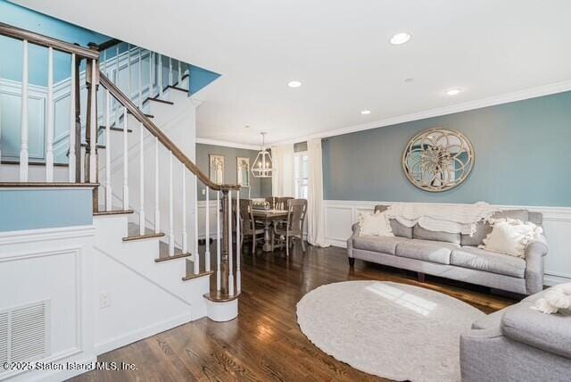 153 Roswell Avenue Image 4