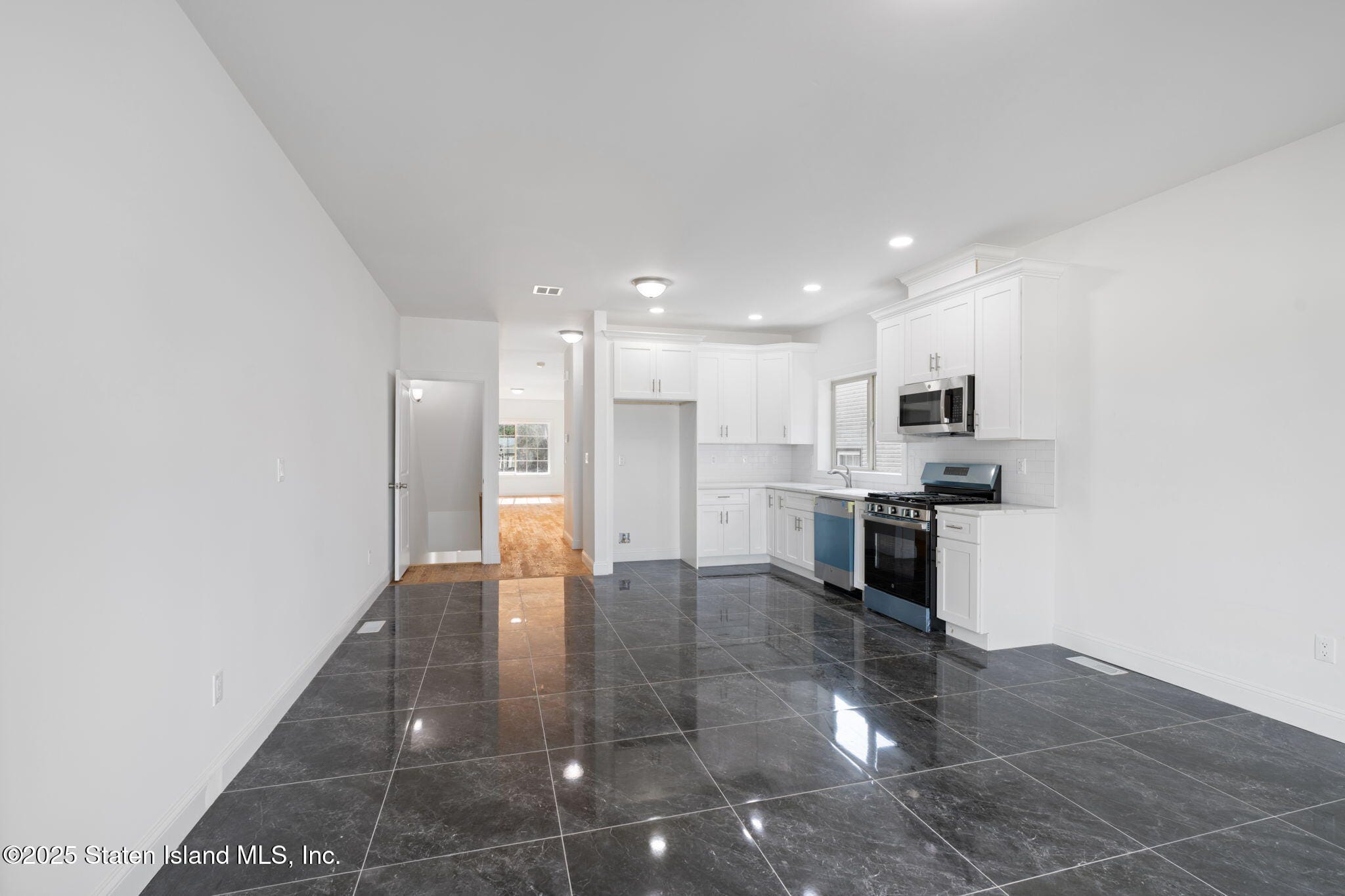 1372 Forest Hill Road 1b, Staten Island, NY, 10314 image 6