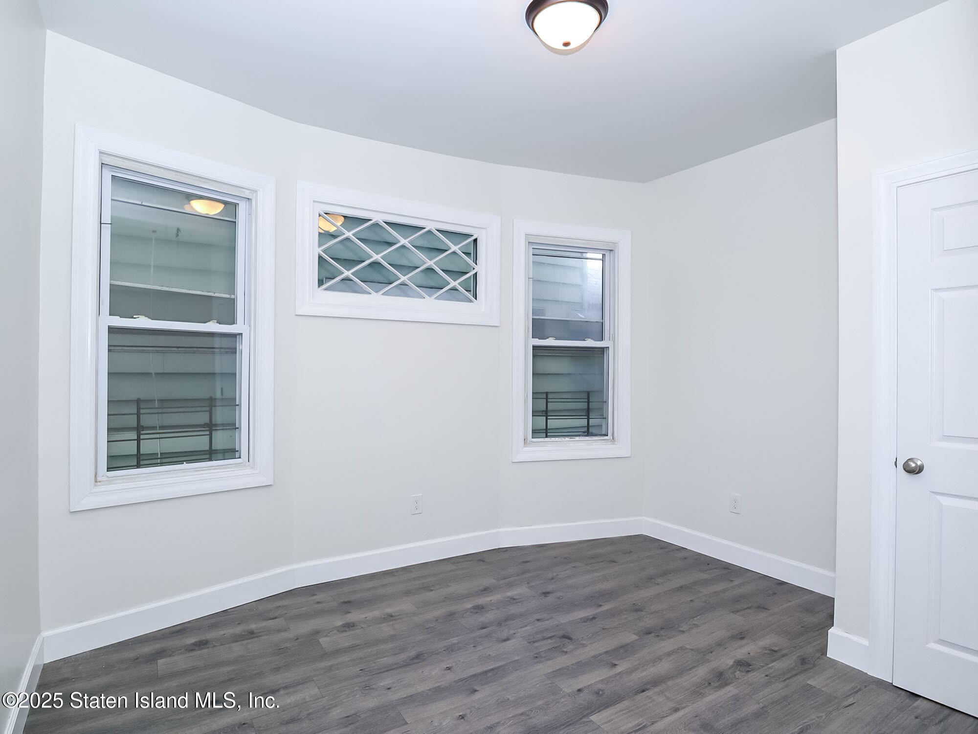 27 Wright Avenue Image 5