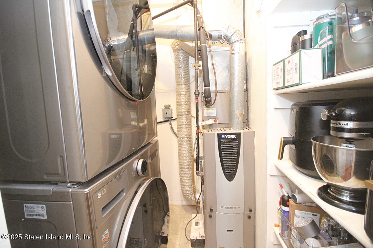 549 Correll Avenue, Staten Island, NY, 10309 image 8