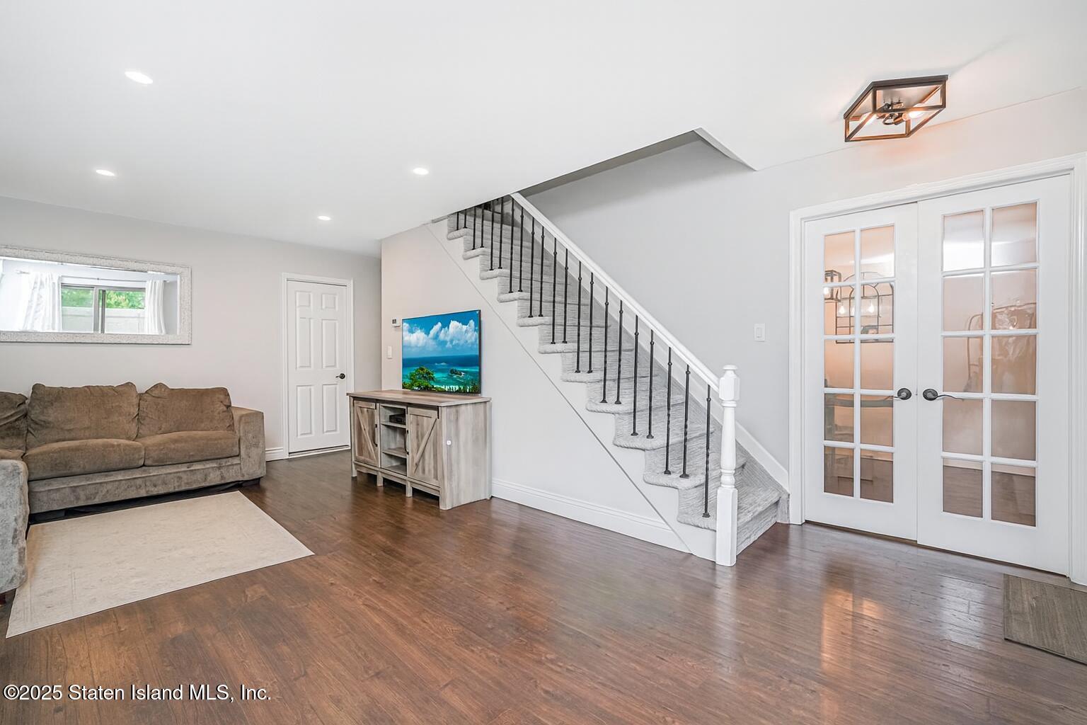 4185 Amboy Road 2 Image 2