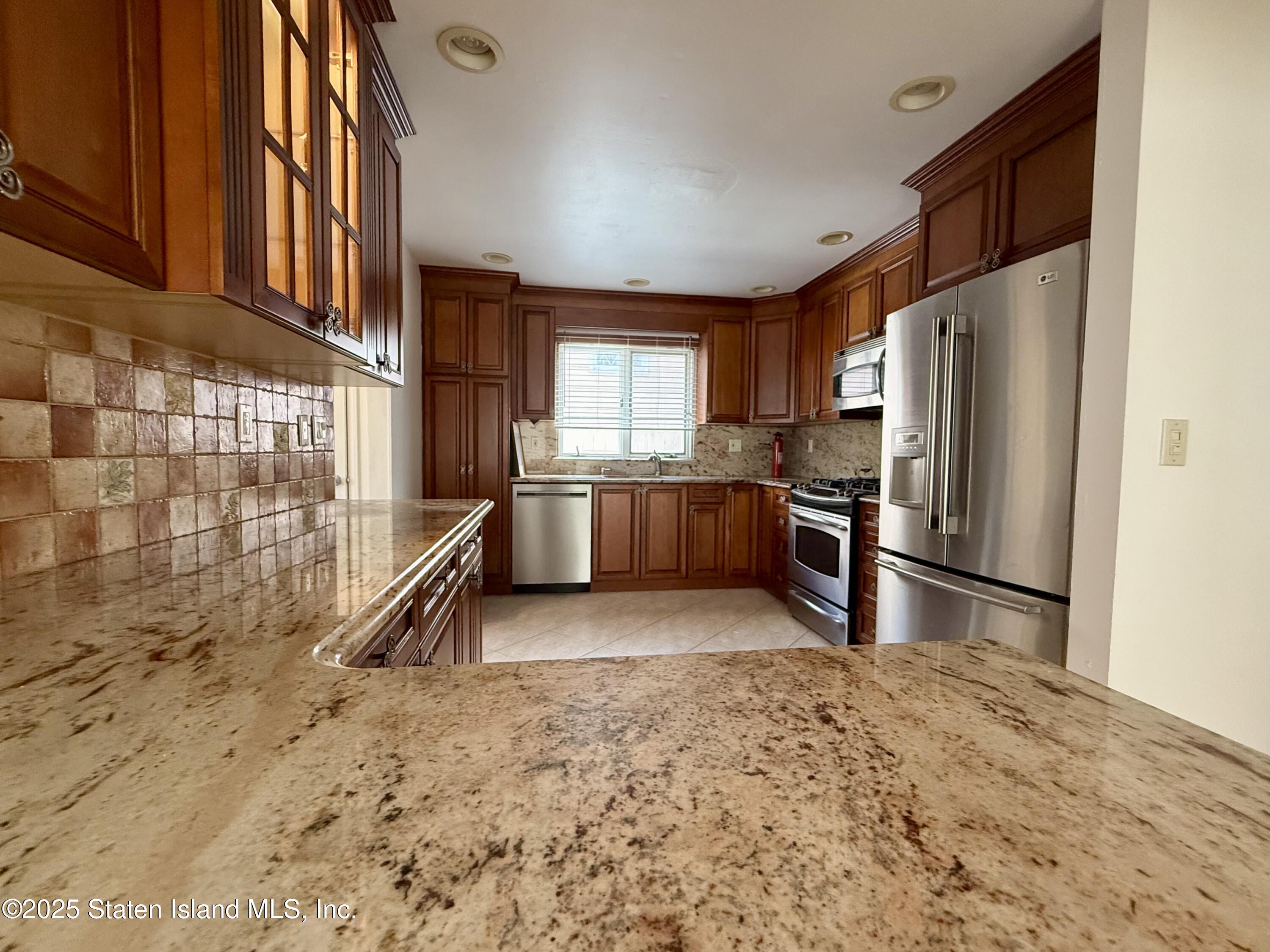 232 Robinson Avenue, Staten Island, NY, 10312 image 9