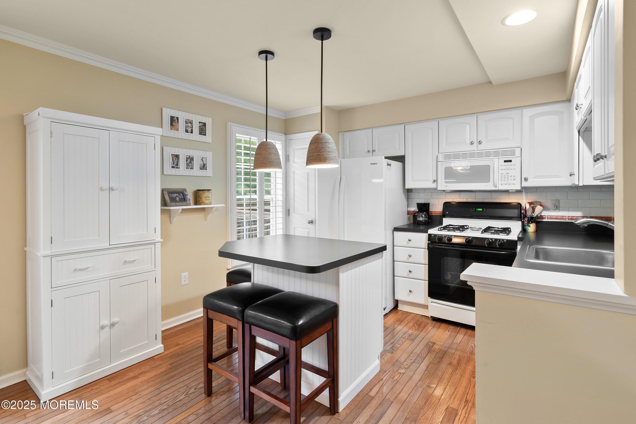 6 New Castle Street, Farmingdale, NJ, 07727 image 11