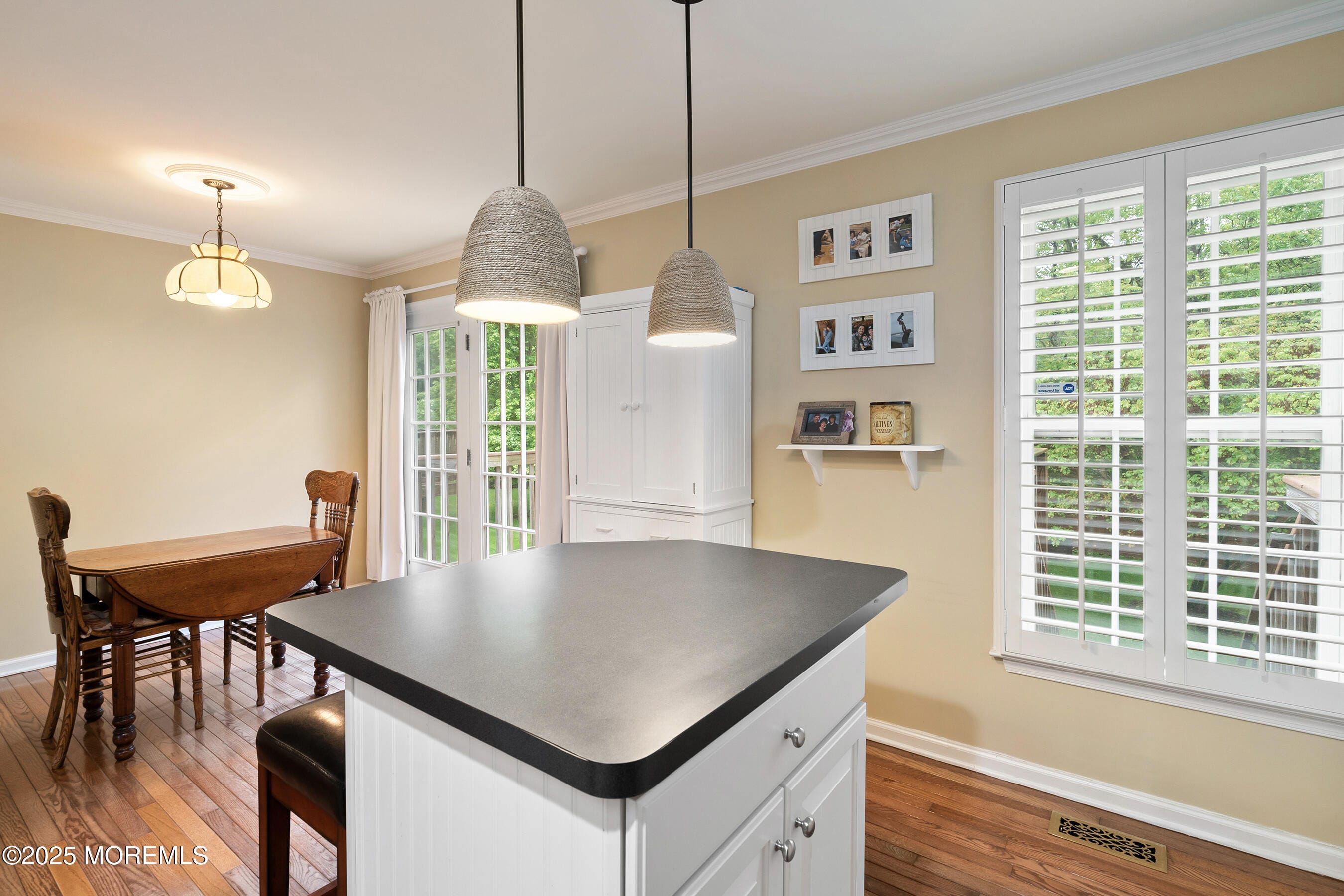 6 New Castle Street, Farmingdale, NJ, 07727 image 13