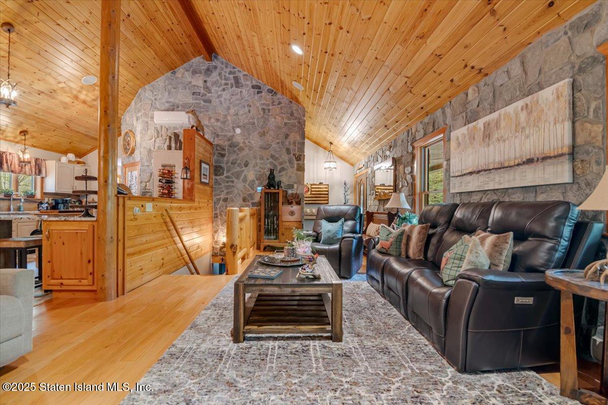 134 Split Rock Road, Delaware, PA, 18328 image 8