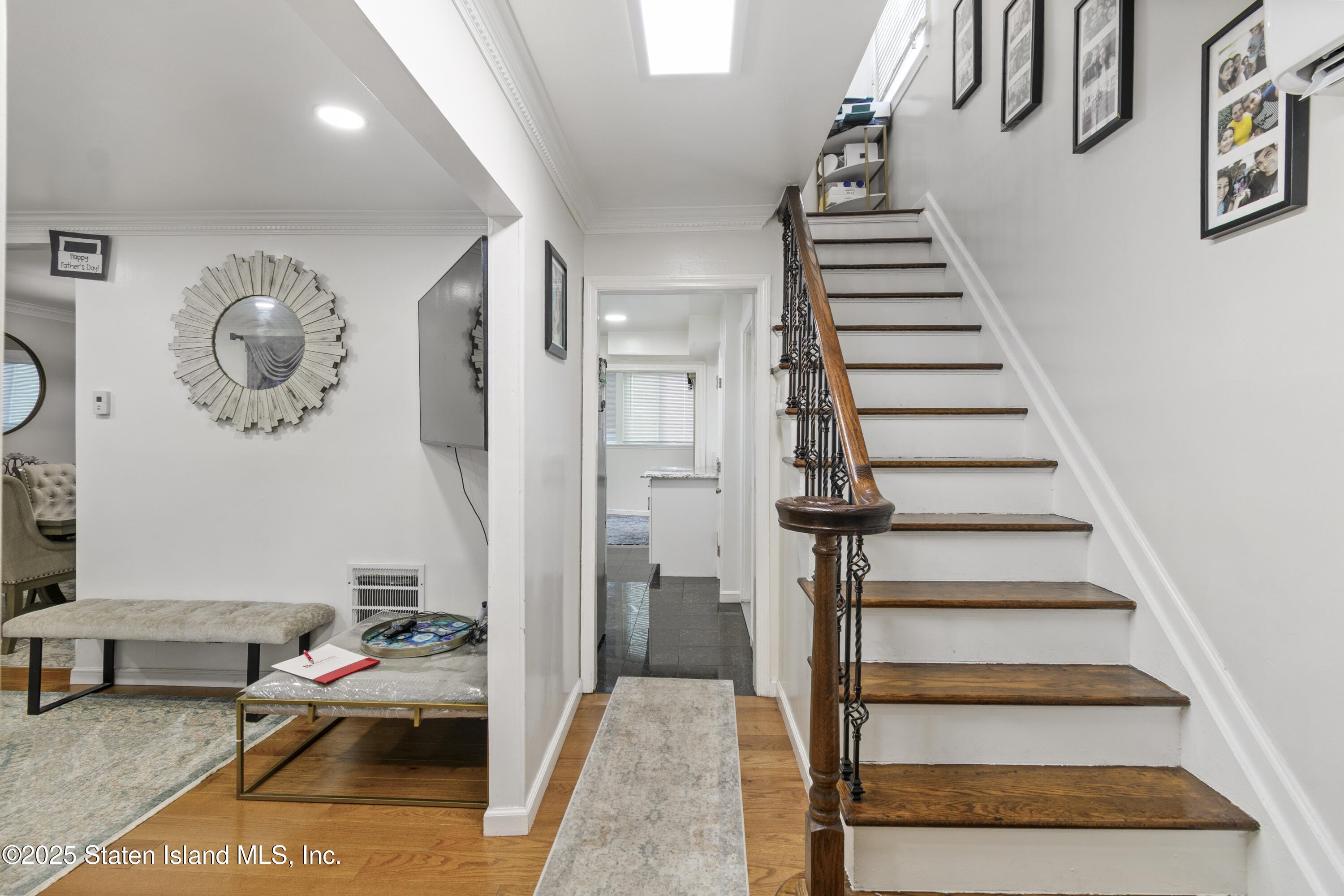 114 Sunset Avenue Image 2